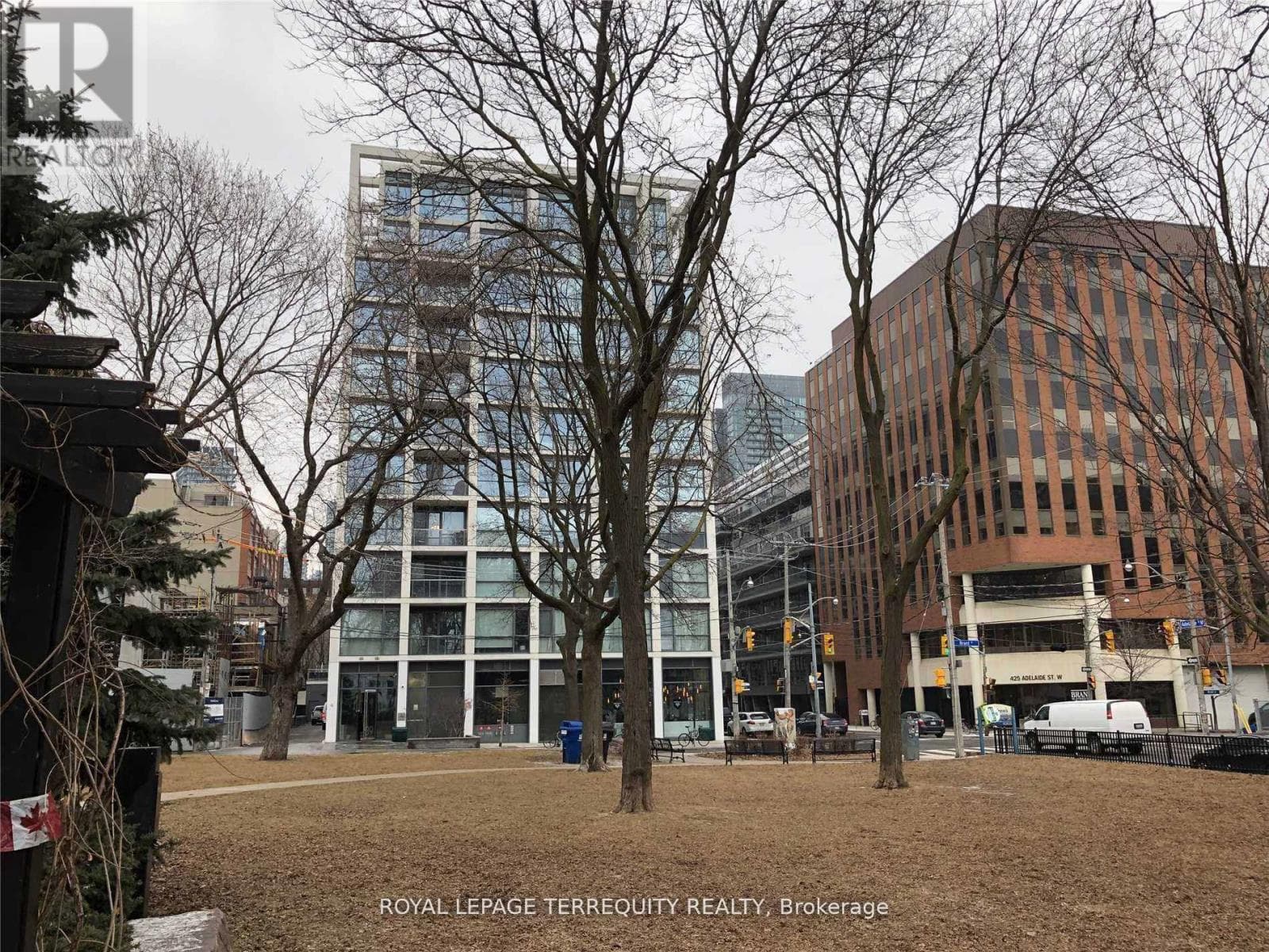 1 bed 1 bath single family at 909 - 39 BRANT STREET — $494,800