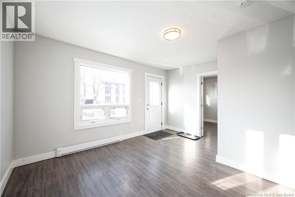 91 Purdy Avenue photo 5