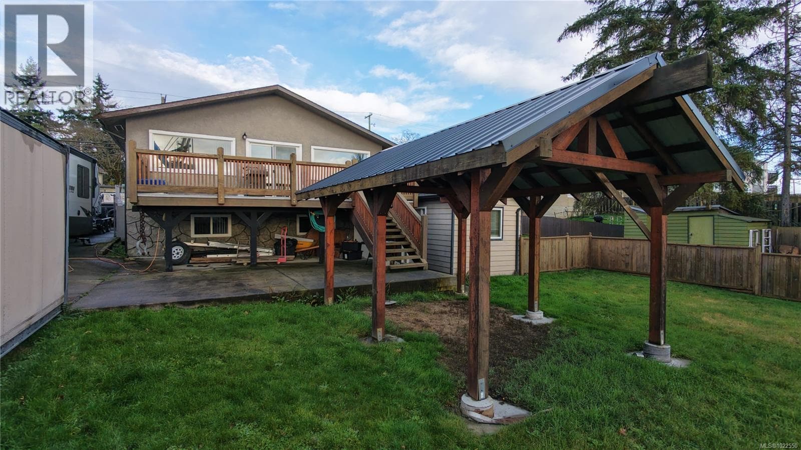 3 bed 2 bath single family at 847 Admirals Rd — $799,999