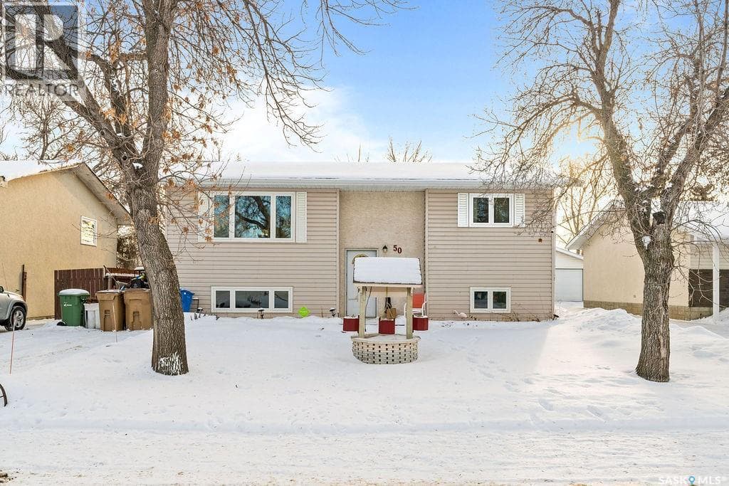 50 Hyland CRESCENT