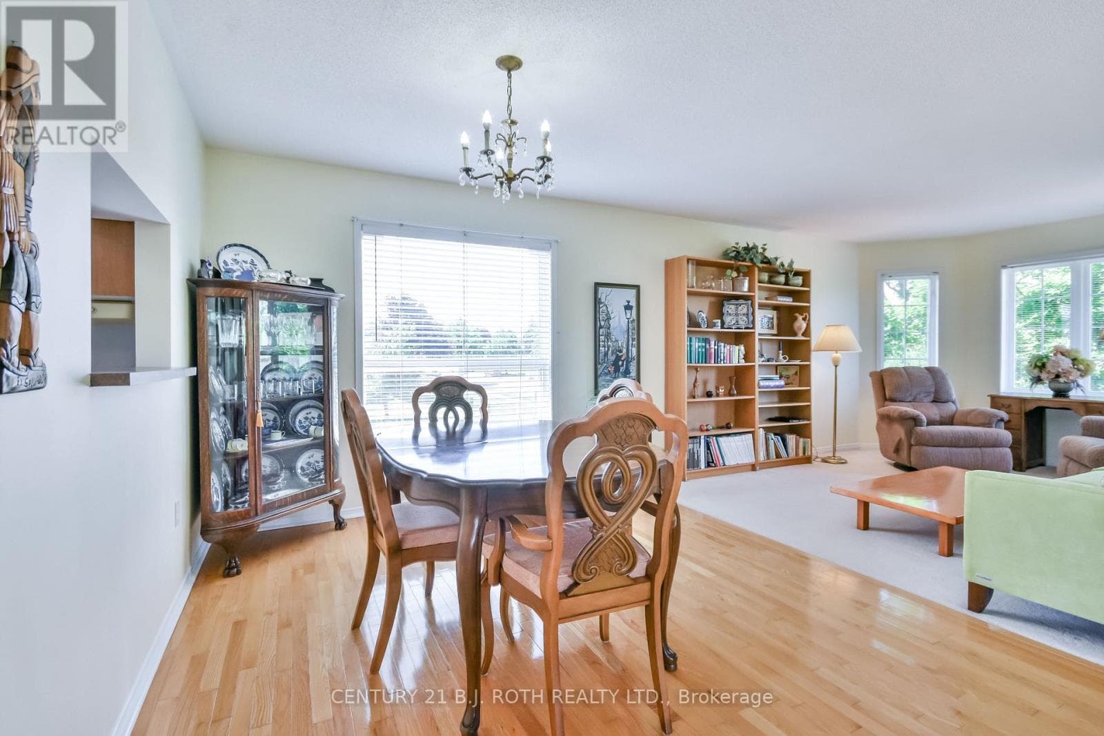 127 GOLDEN MEADOW ROAD photo 4
