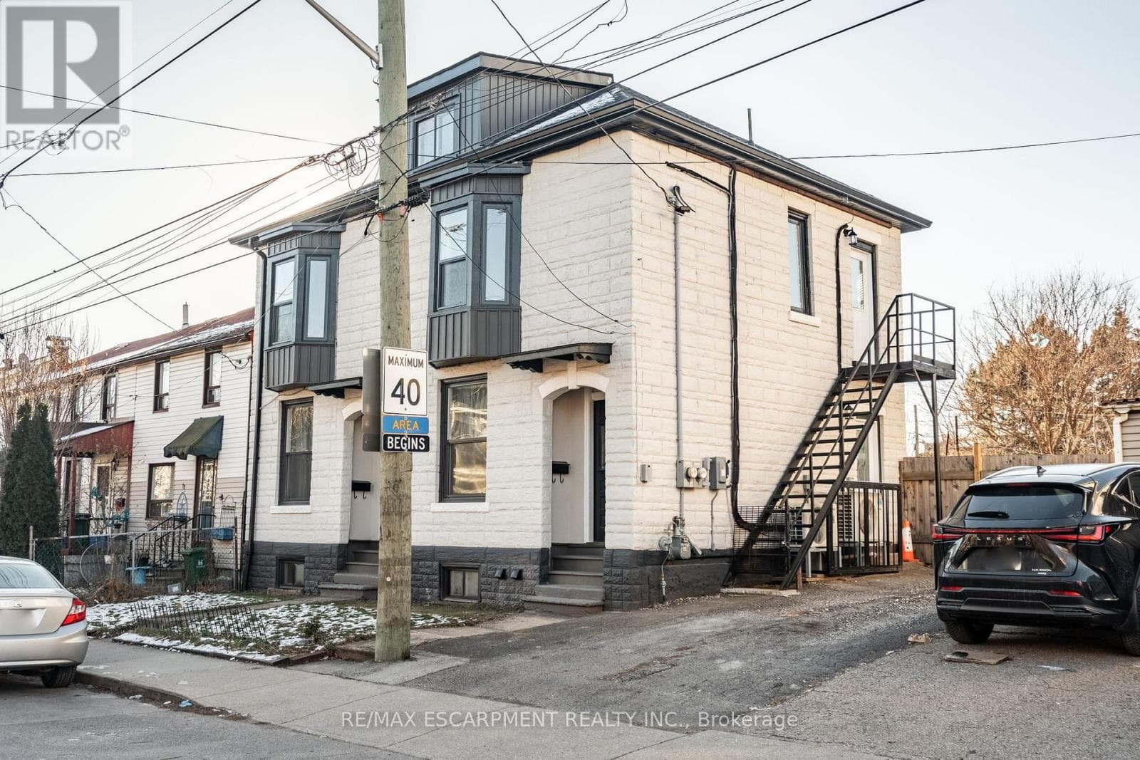 68-70 ROBERT STREET N photo 2