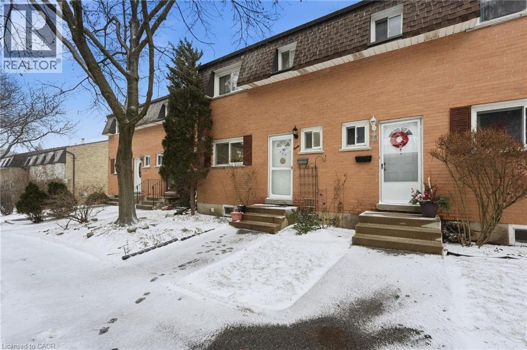1440 GARTH Street Unit# 30 photo 2