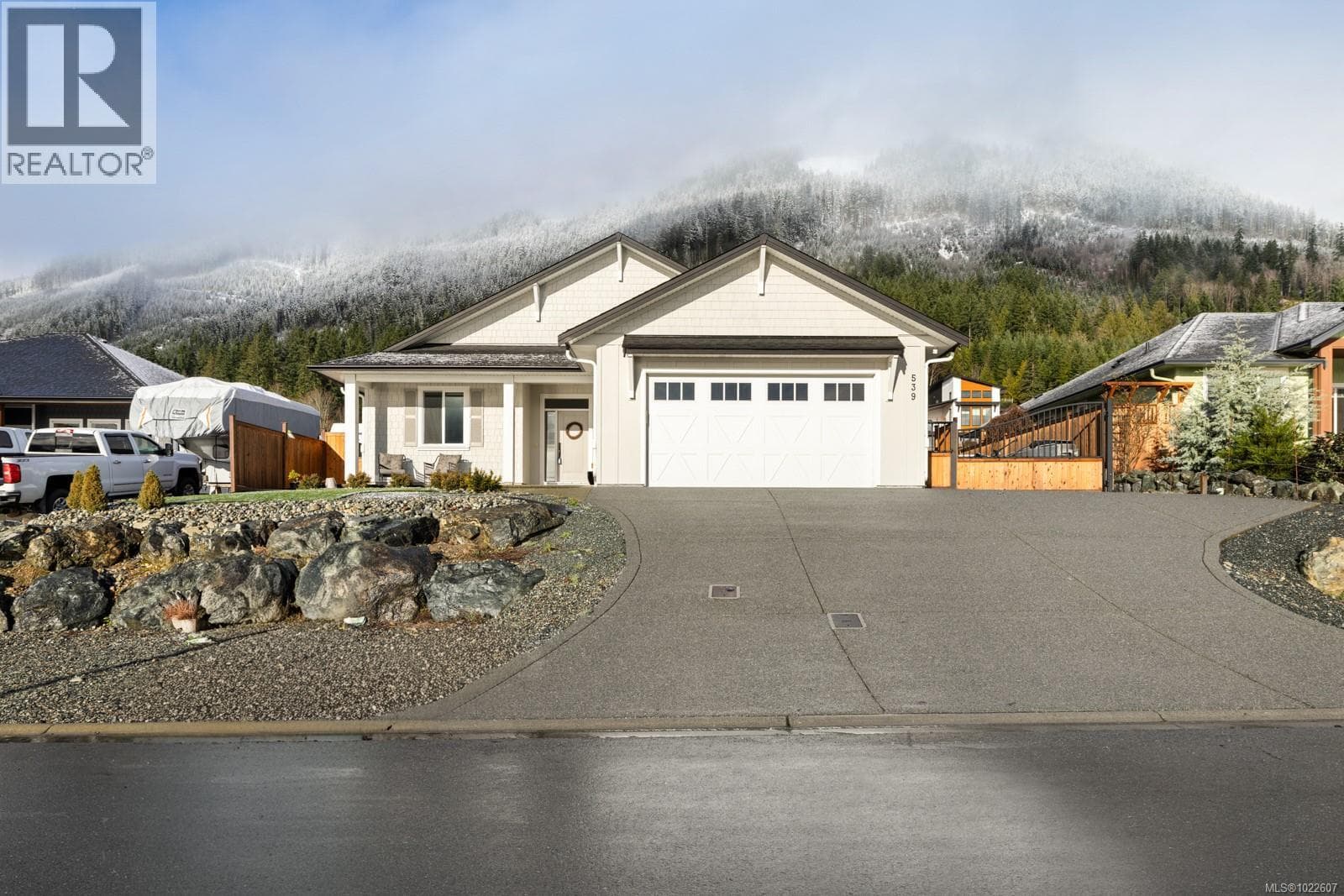 3 bed 2 bath single family at 539 Greenwell Dr — $879,900