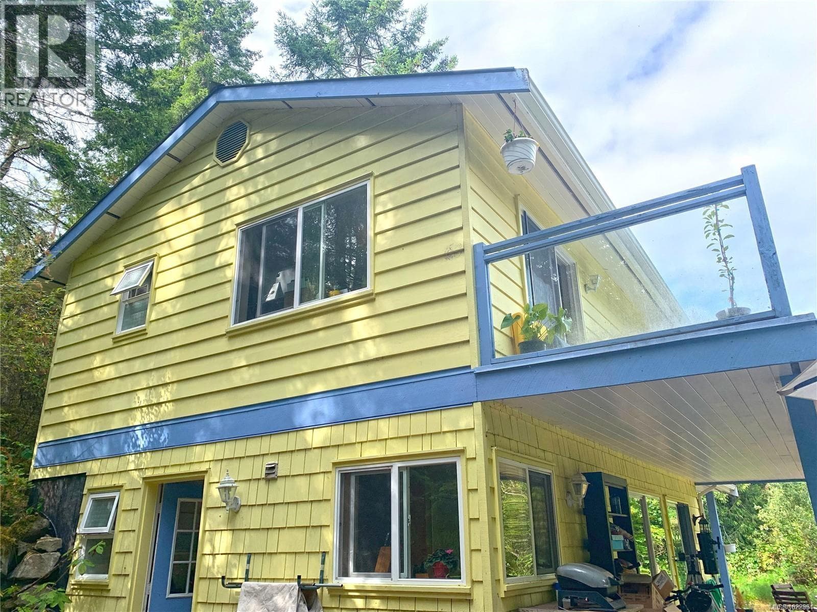 121 Whims Rd photo 4