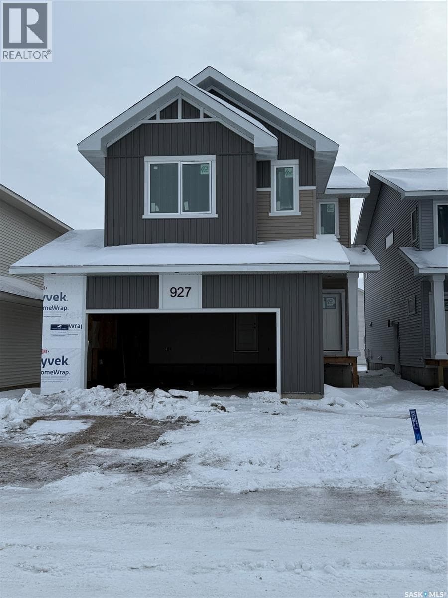 4 bed 3 bath single family at 927 Traeger MANOR — $688,900