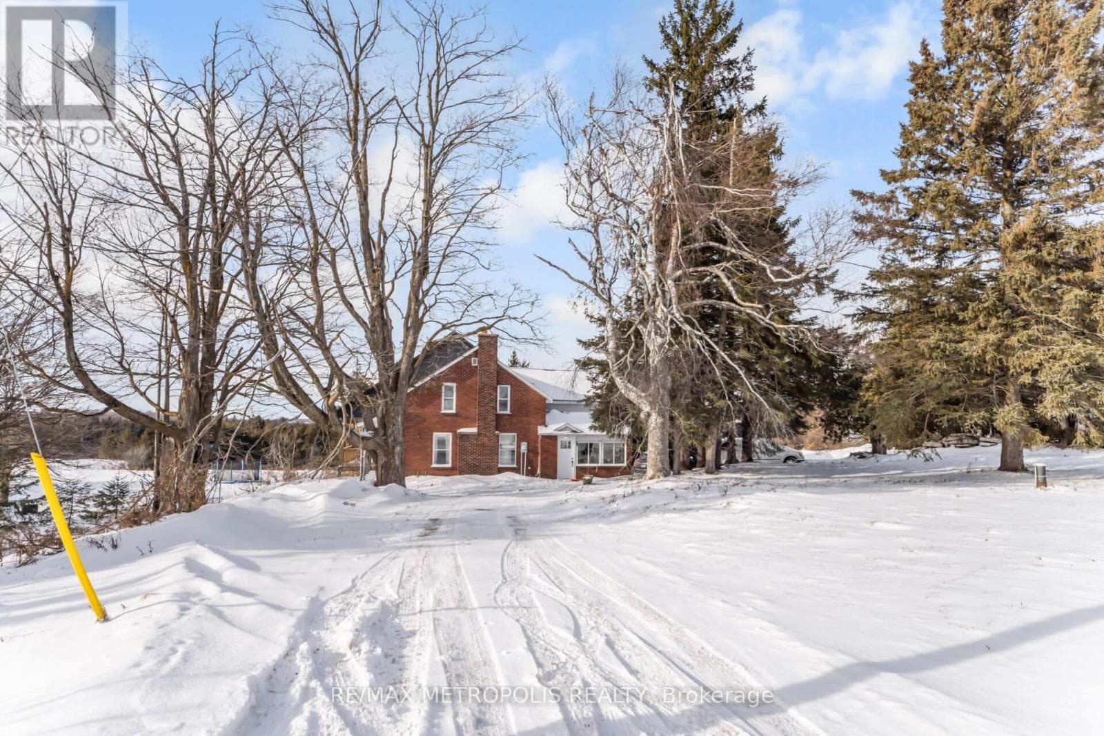 518644 COUNTY 124 ROAD photo 3