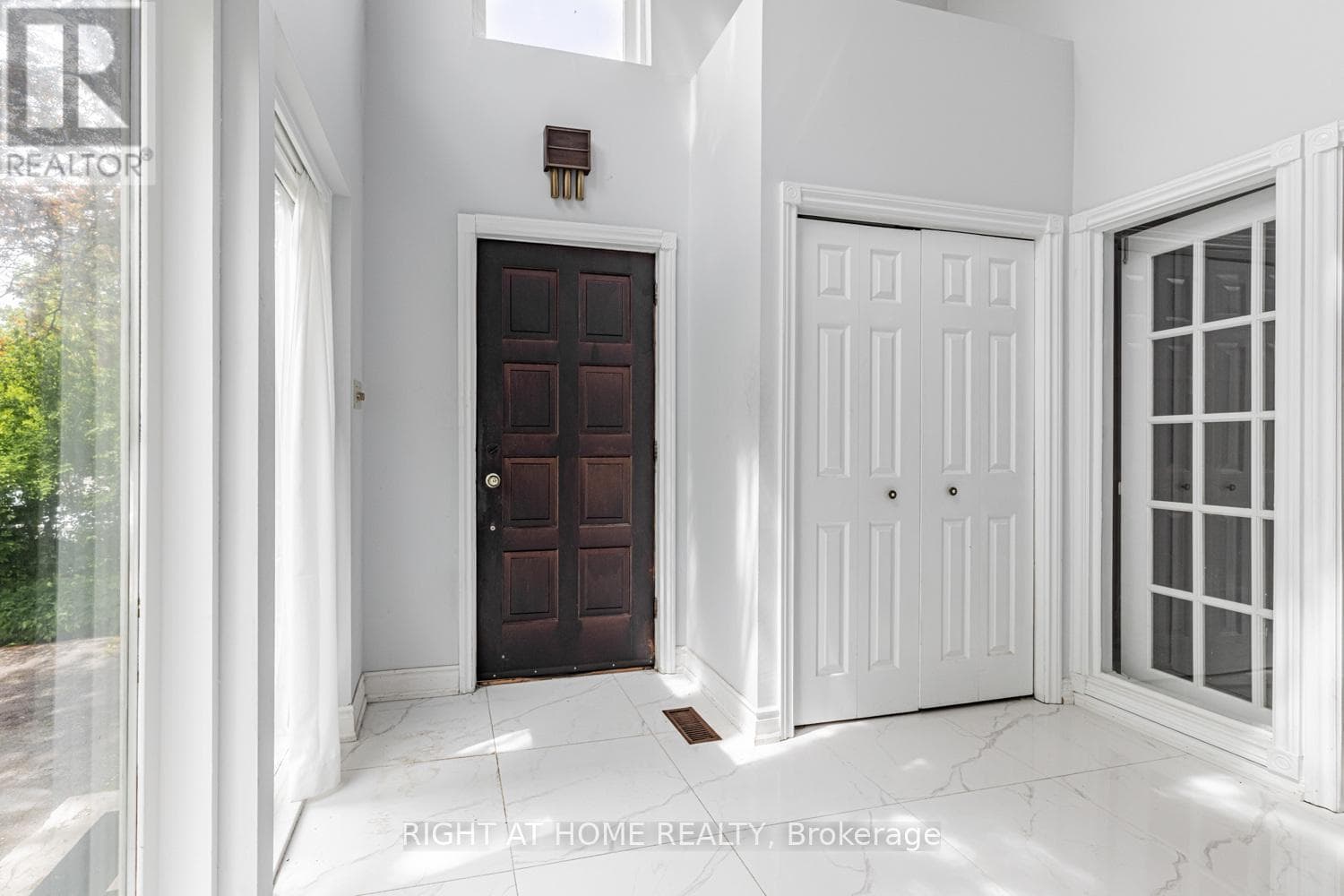 144 WEDGEWOOD DRIVE photo 4