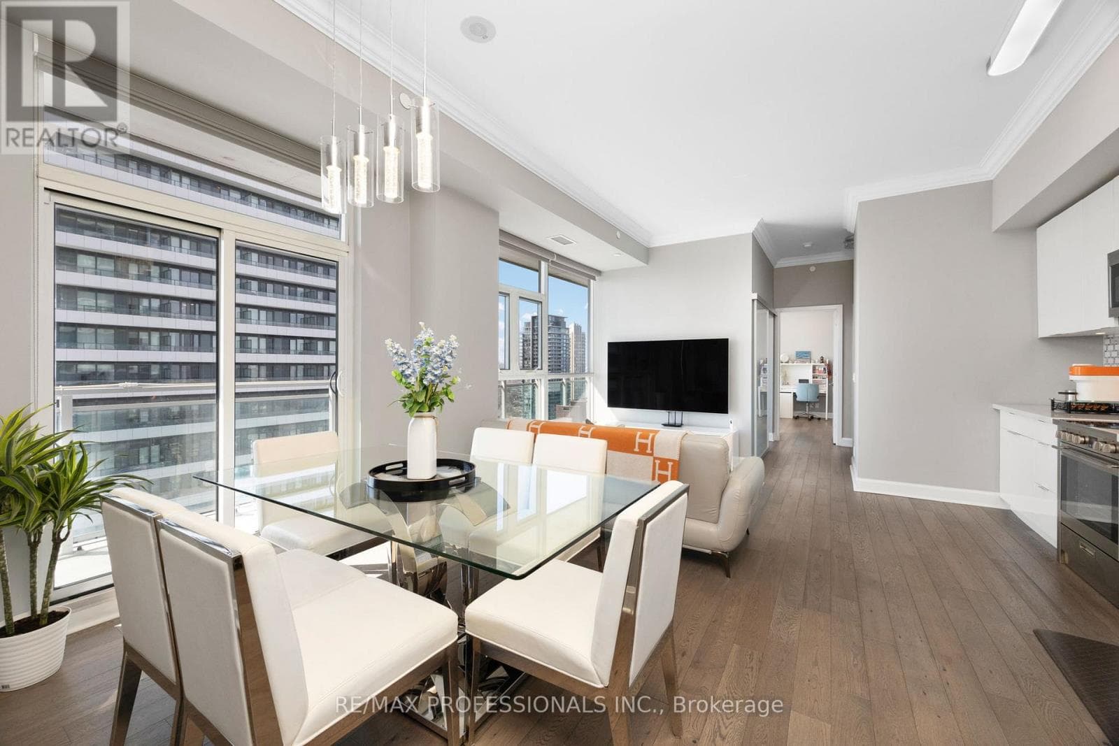 LPH3501 - 33 SHORE BREEZE DRIVE photo 4