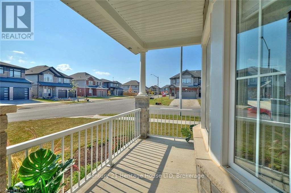 14 OVERHOLT DRIVE photo 3