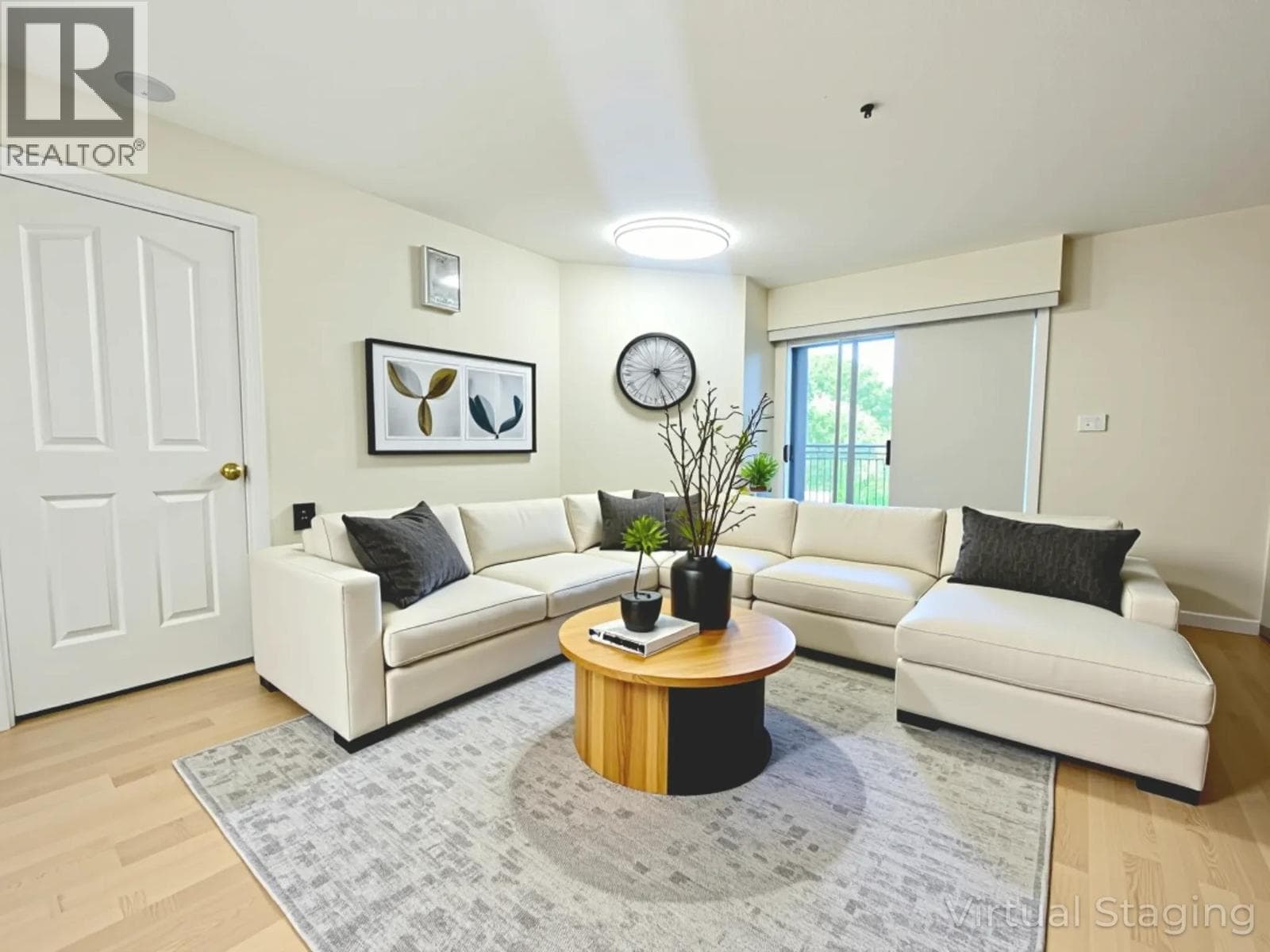 201 3680 RAE AVENUE photo 3