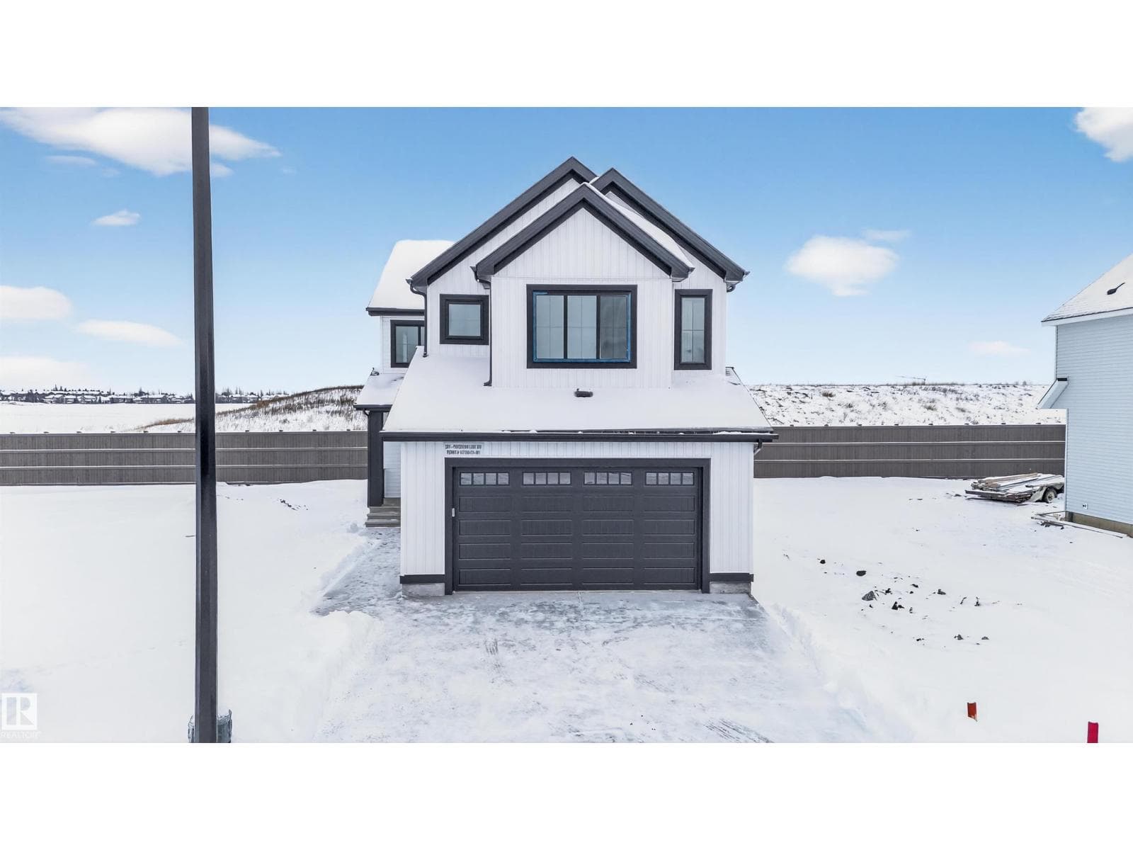 281 PATERSON LI SW photo 2
