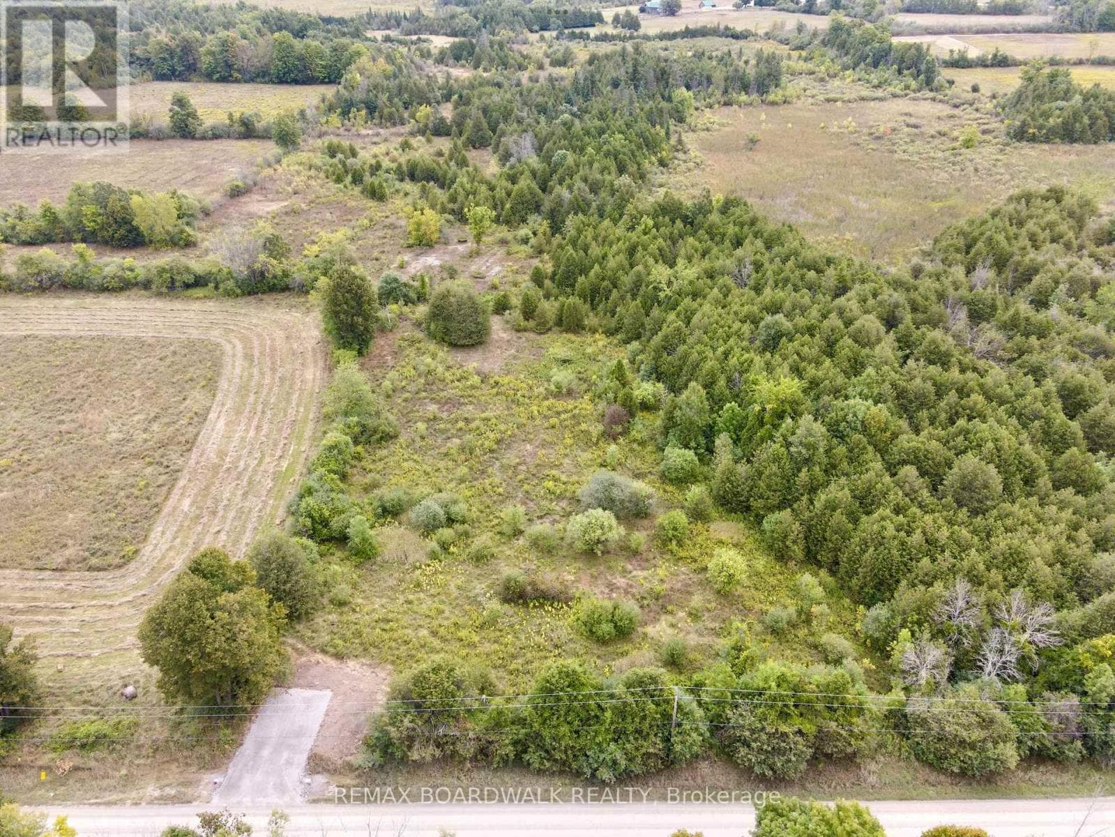 390 FORD ROAD photo 2