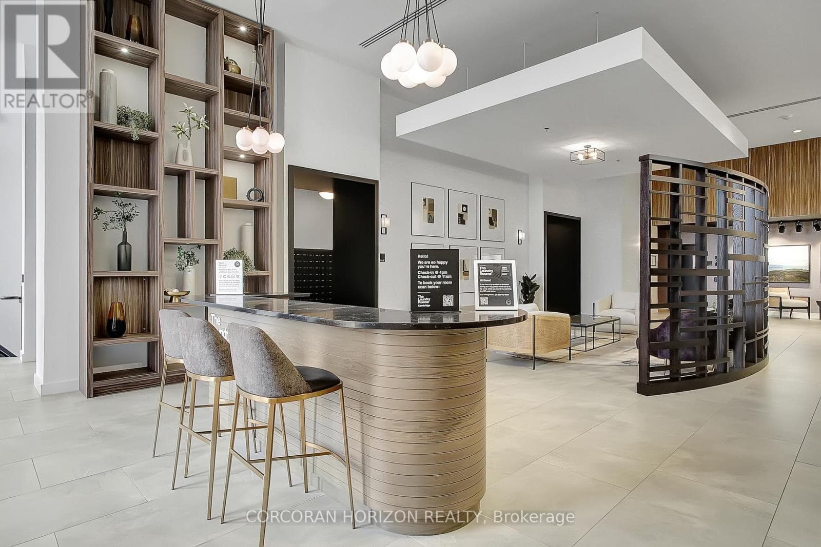 1511 - 15 GLEBE STREET photo 3