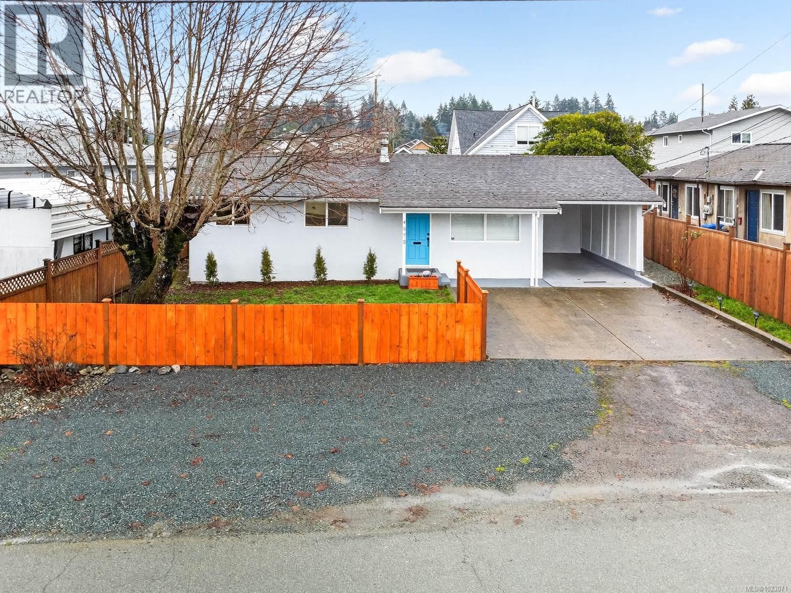 3 bed 1 bath single family at 4575 Arrowsmith Rd — $498,000