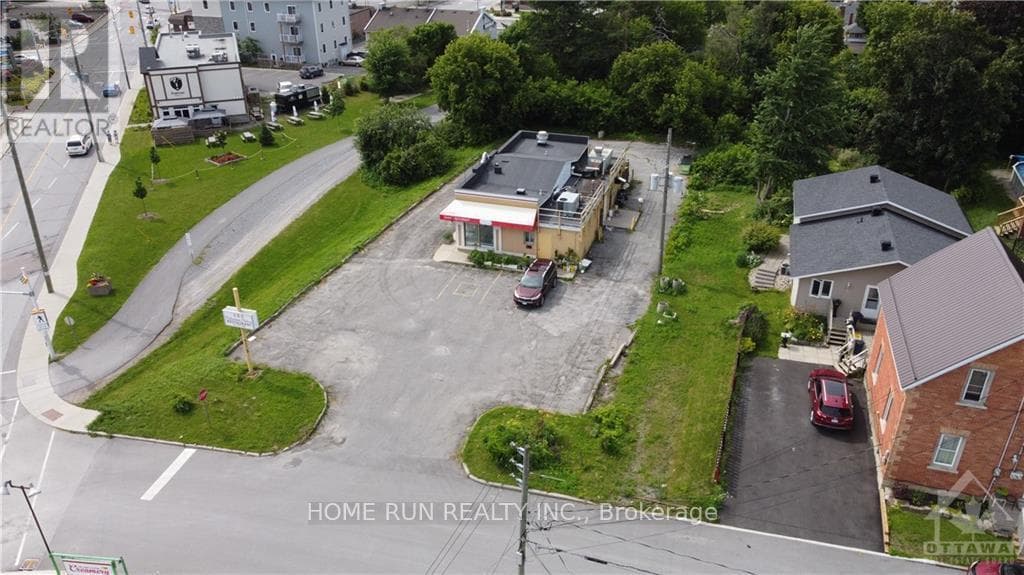 business at 45 MUNRO STREET — $1,100,000