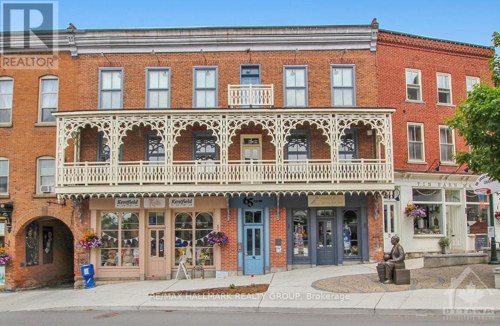 206 - 65 MILL STREET photo 2