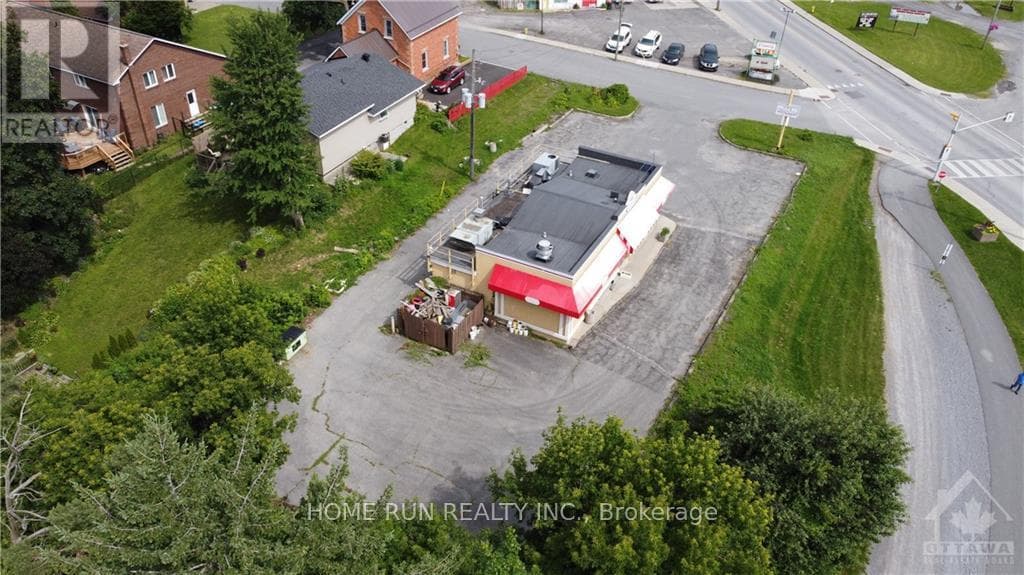 45 MUNRO STREET photo 3