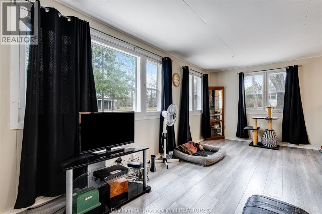 11373 Bowman AVENUE photo 3