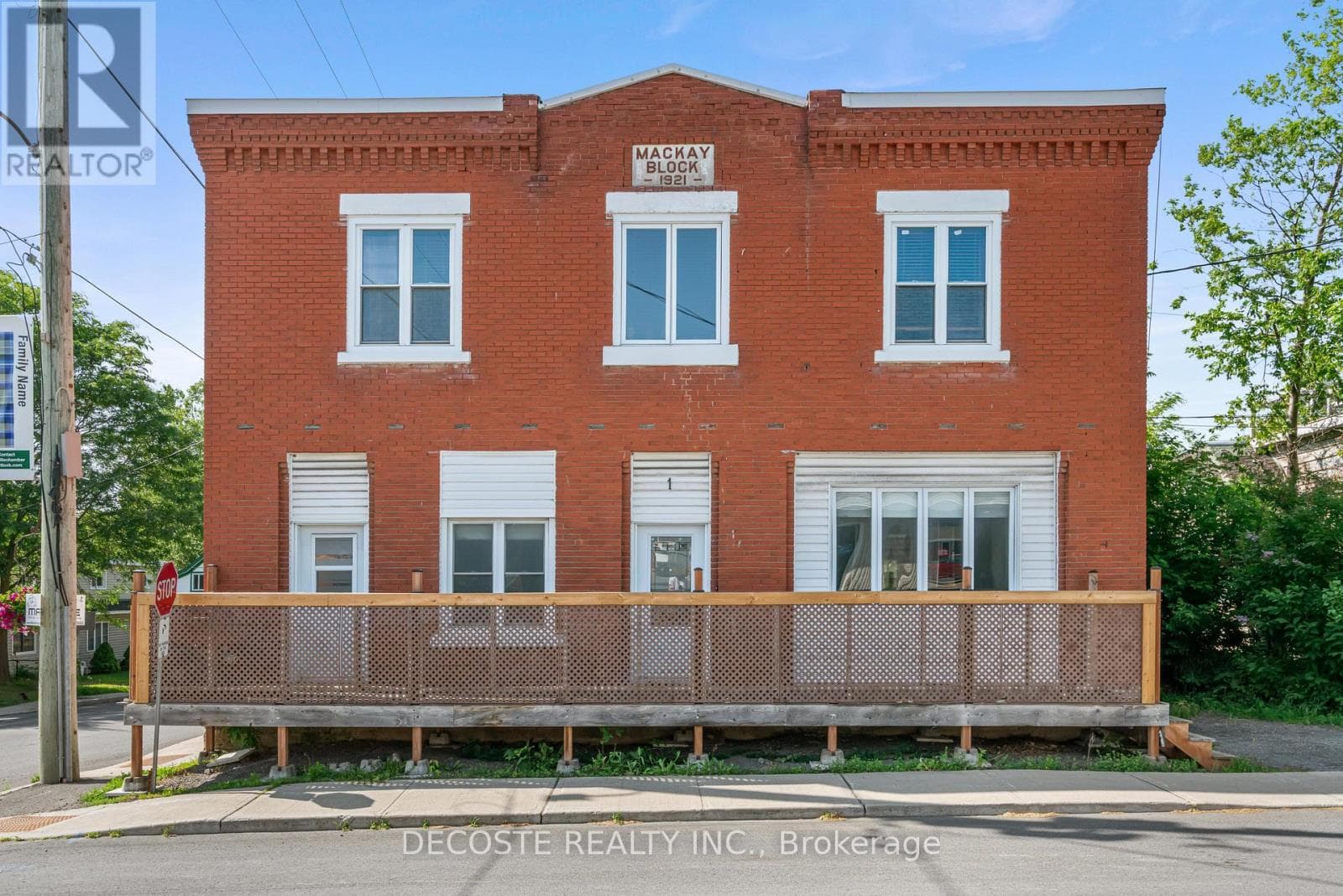 1 MECHANIC STREET E photo 3