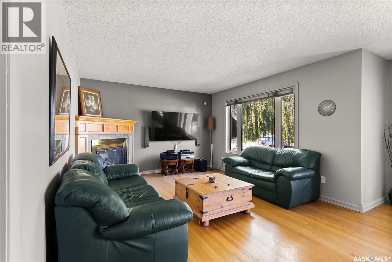 433 9th AVENUE W photo 3