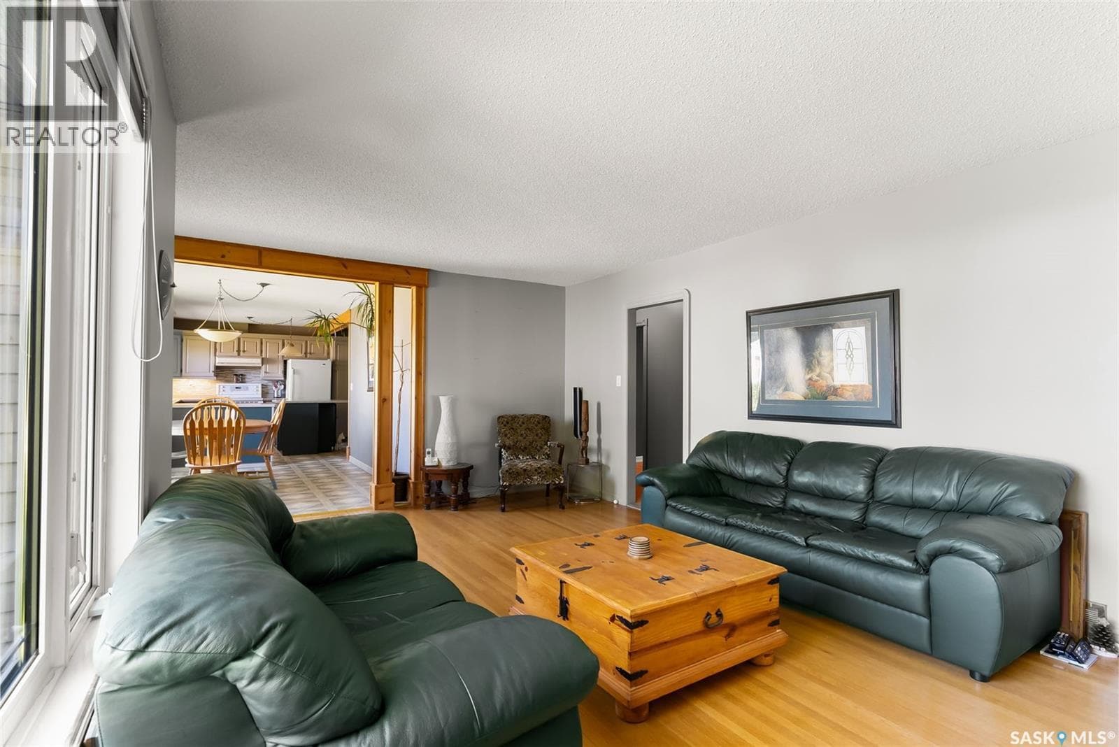 433 9th AVENUE W photo 5