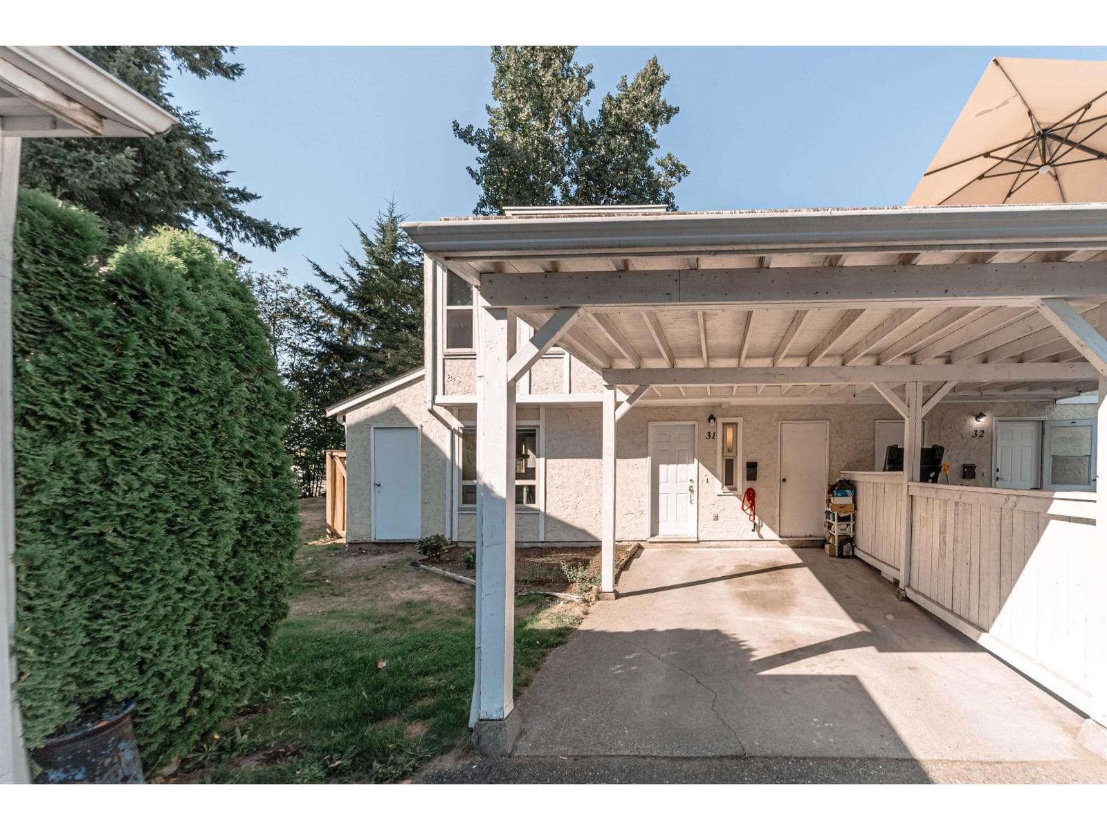 31 3075 TRETHEWEY STREET photo 2