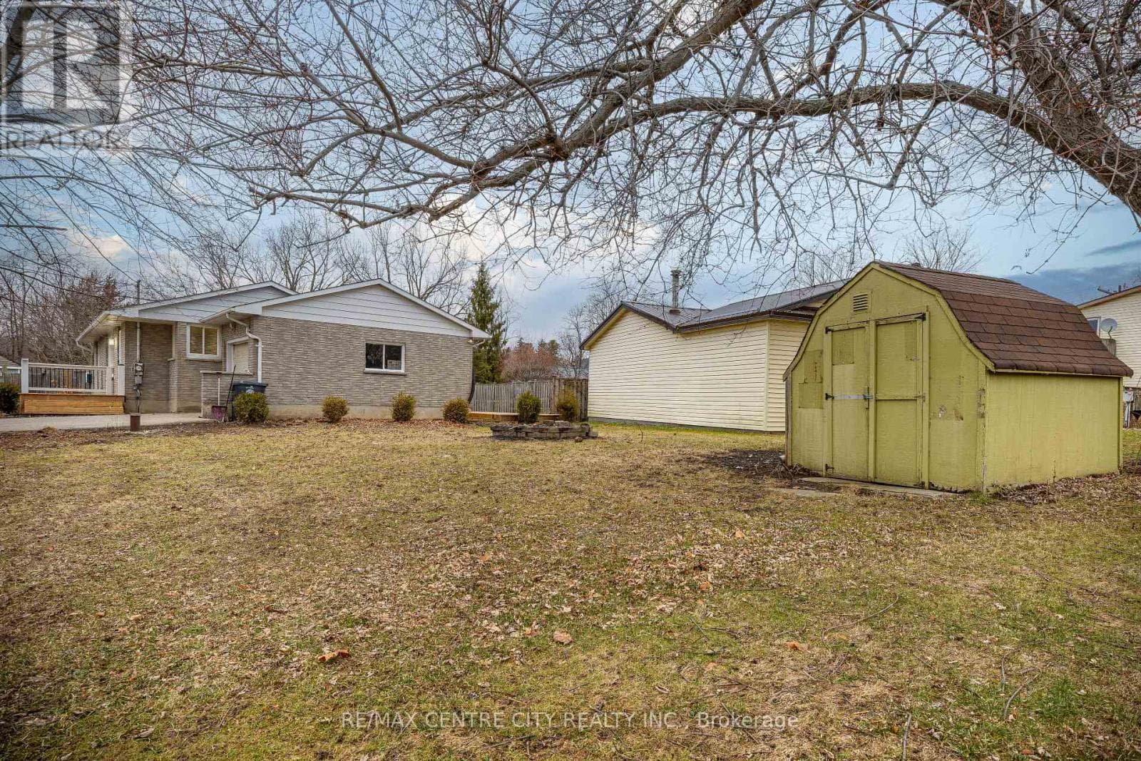 42606 JOHNATHON STREET photo 2
