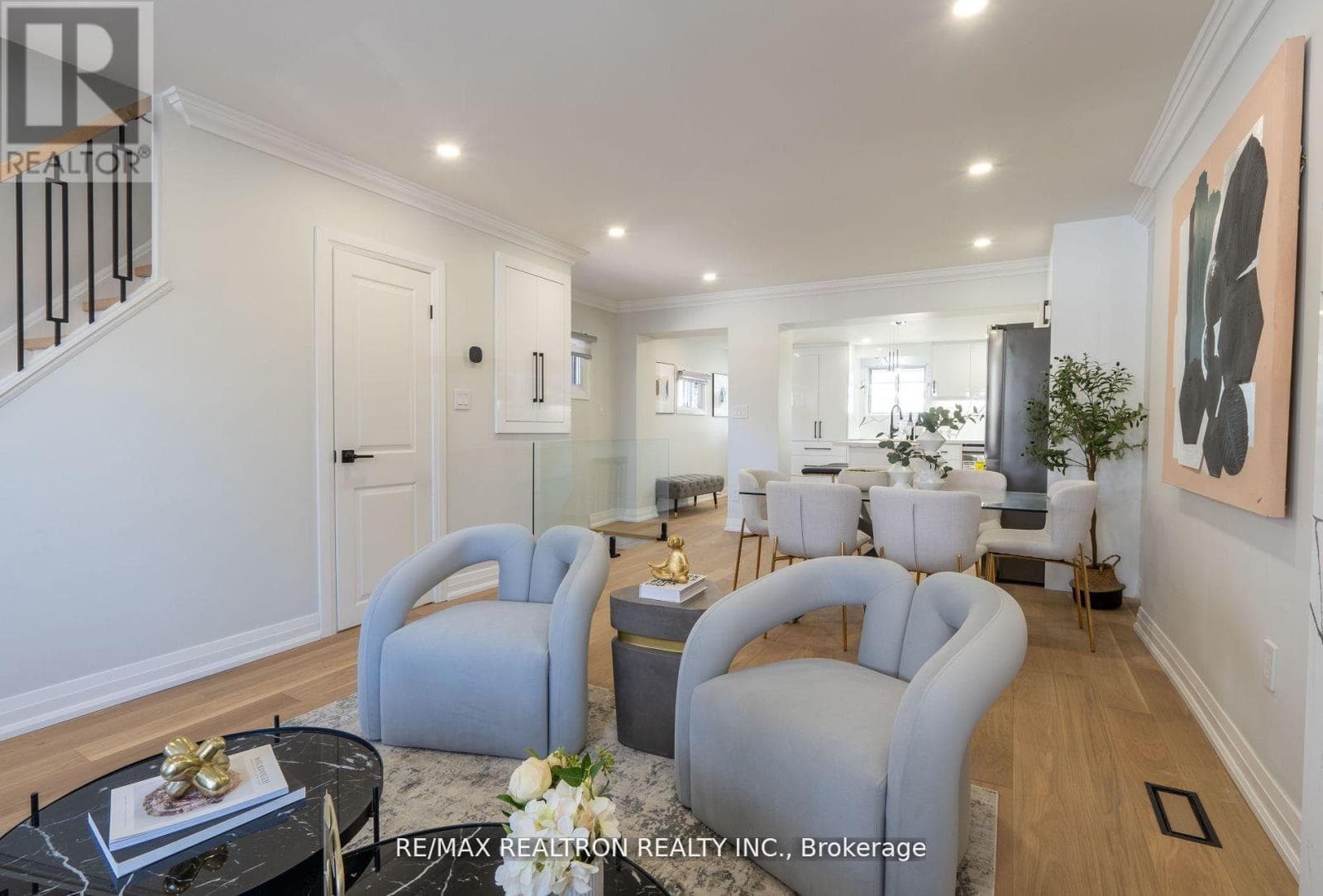 77 HATHERLEY ROAD photo 5
