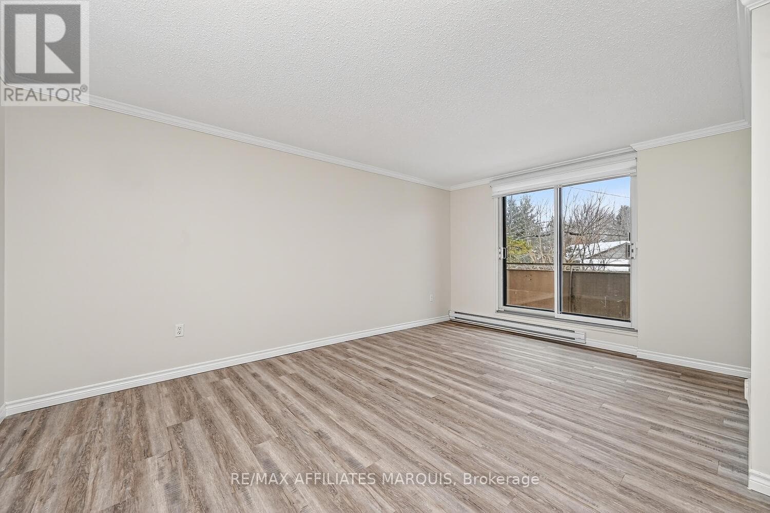 204 - 41 SUNSET BOULEVARD photo 5