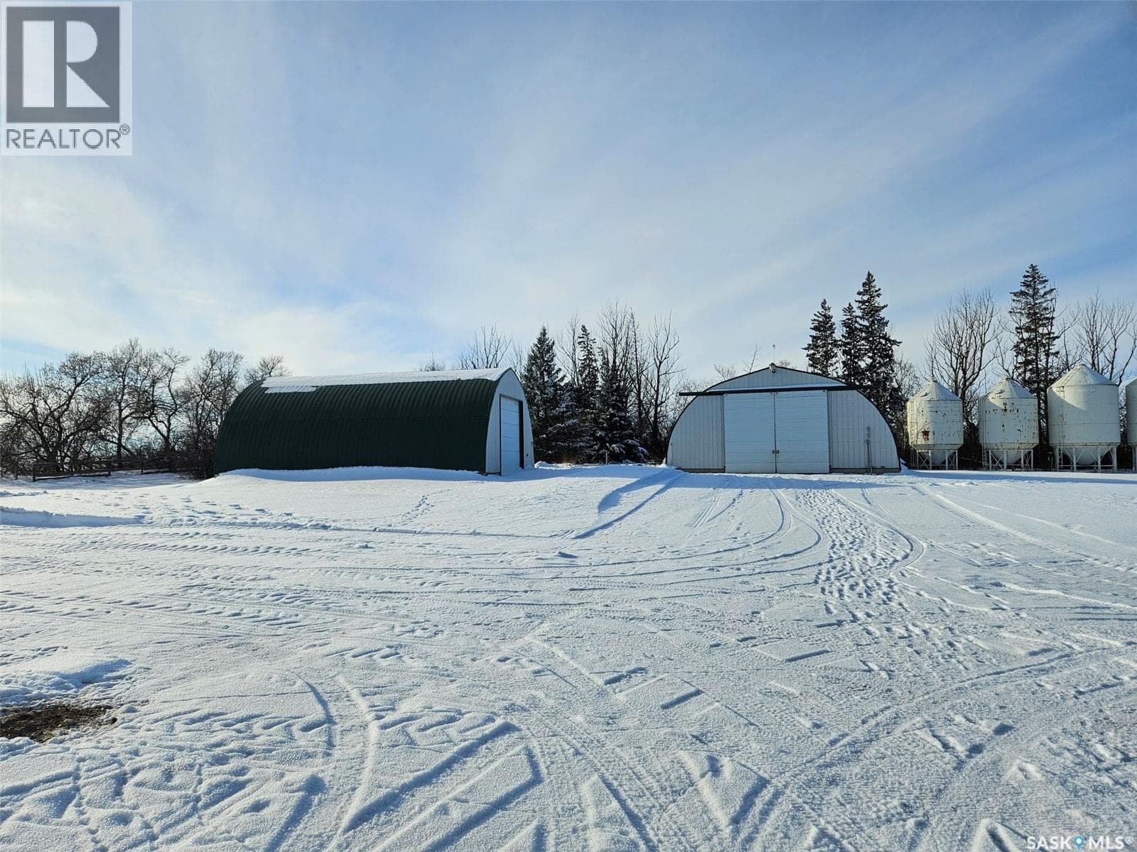 Couture Home Quarter & Acreage photo 5