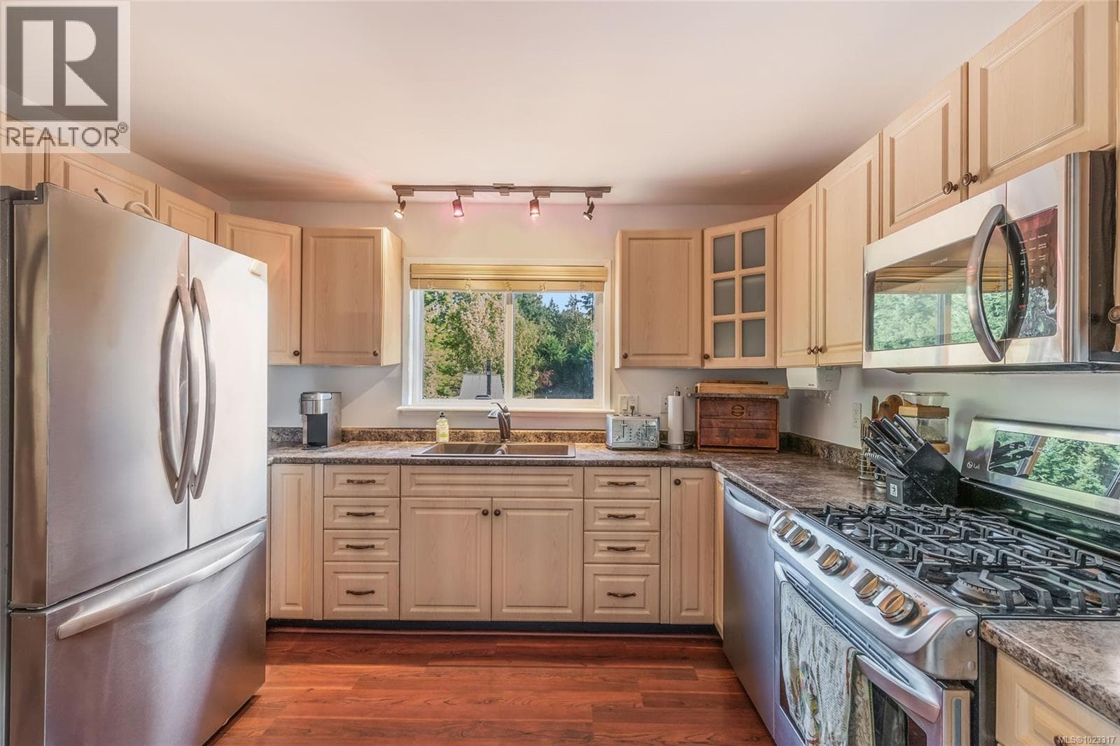 2993 River Rd photo 5