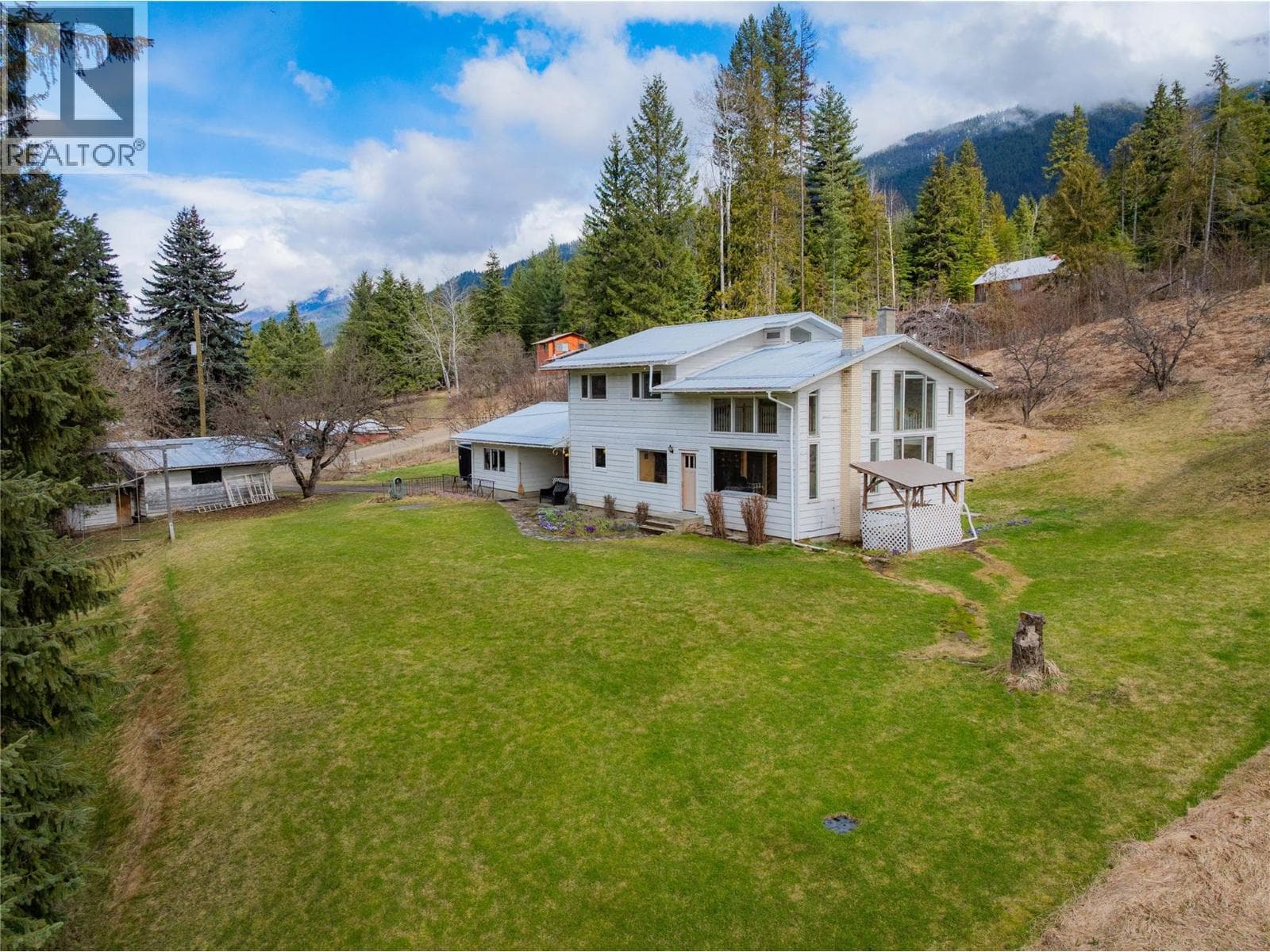 5 bed 3 bath single family at 6943 KANIGAN Road — $649,900