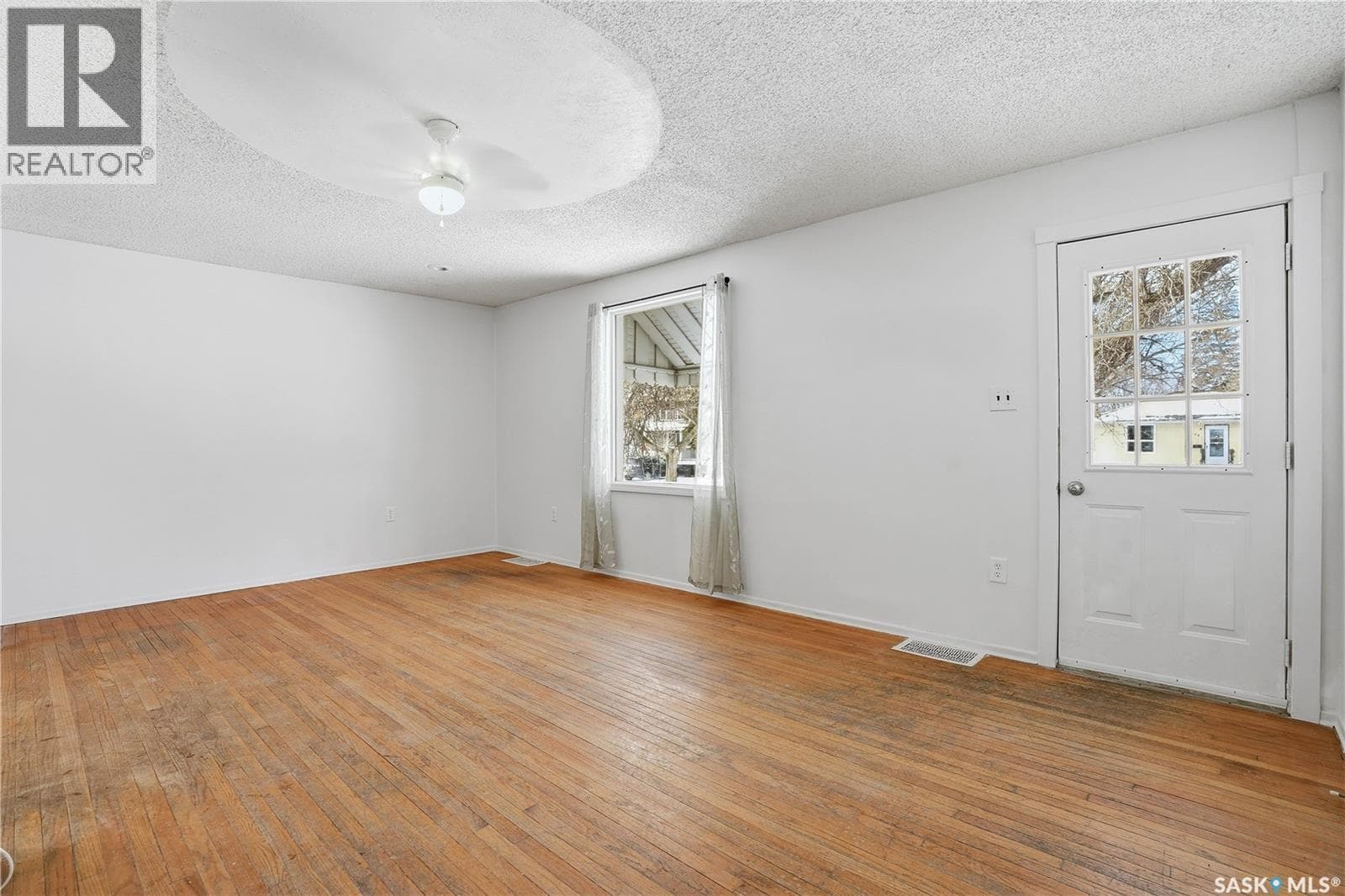 843 Argyle STREET — photo 3