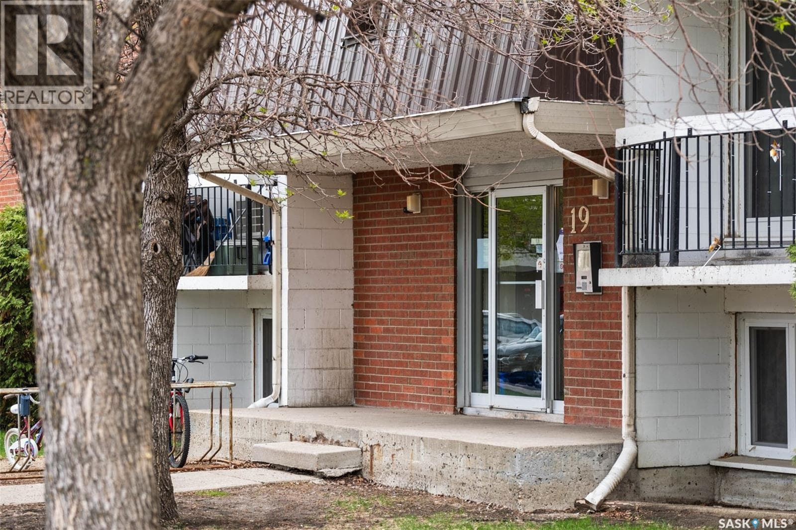 11 19 Centennial STREET — photo 2