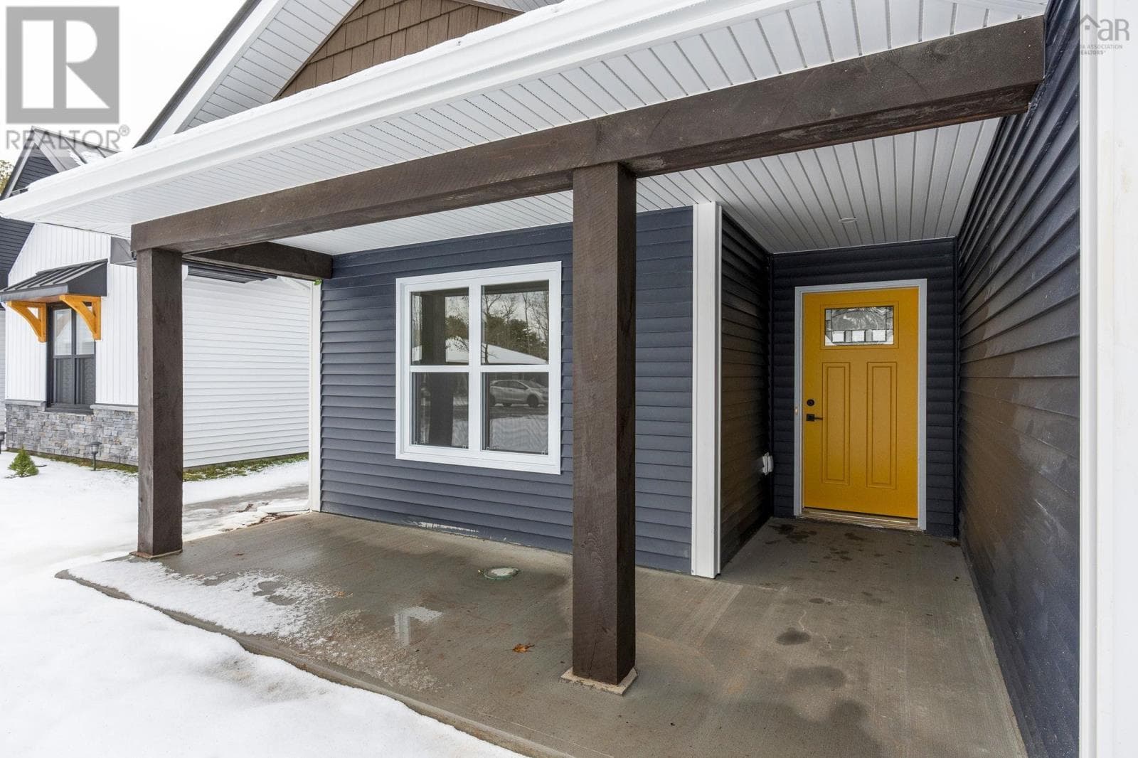 10 Peterson Street photo 3