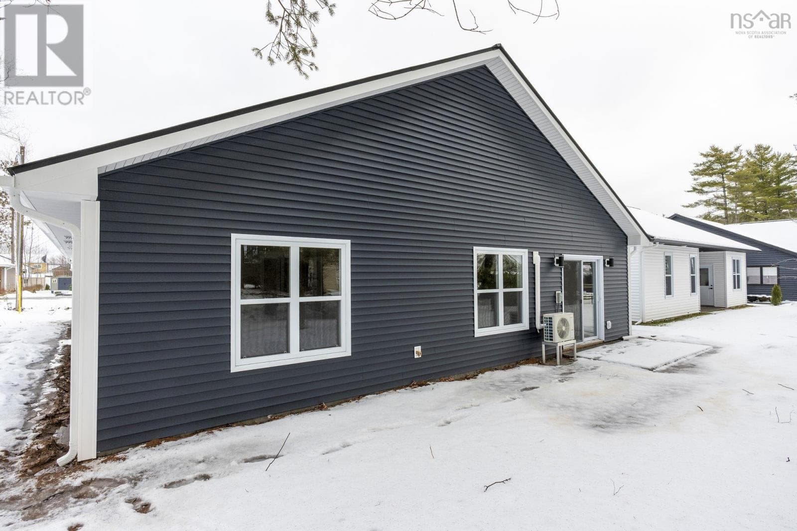 10 Peterson Street photo 5