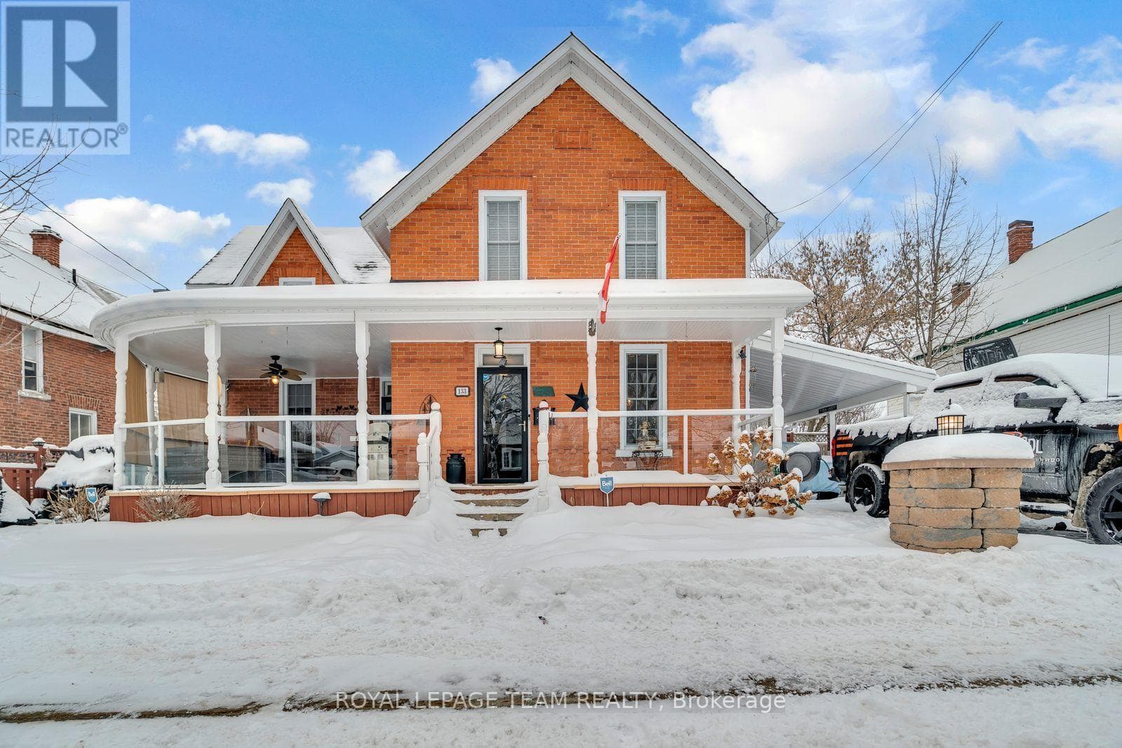 4 bed 2 bath single family at 133 MARY STREET N — $654,133