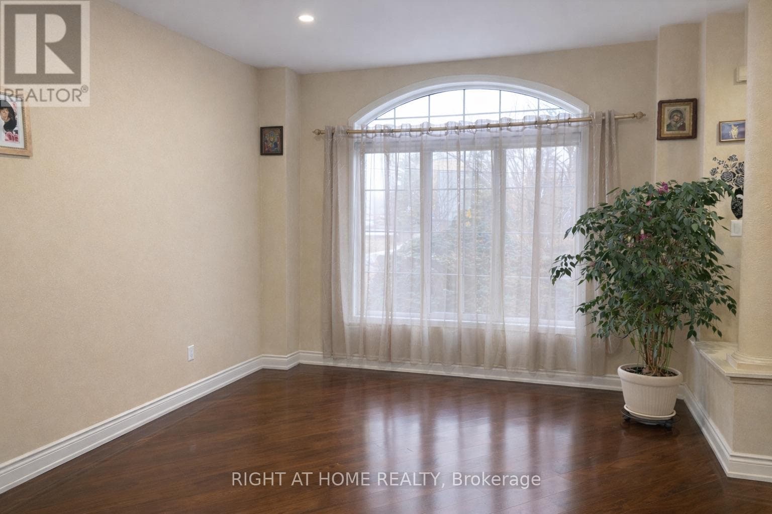 4 FOREST RUN BOULEVARD photo 4