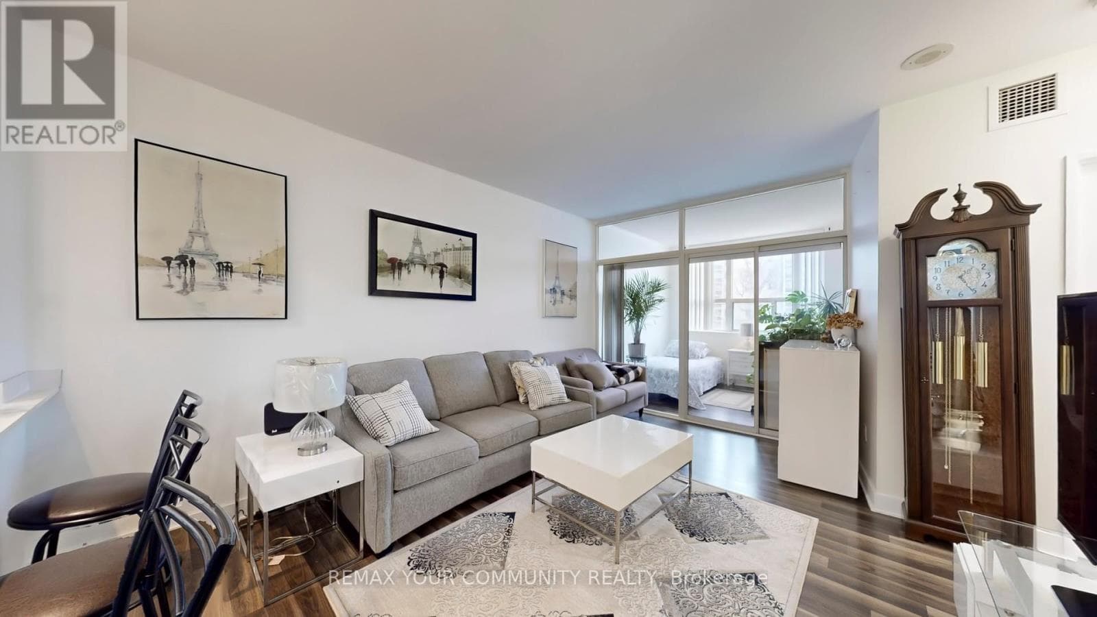 111 - 7398 YONGE STREET photo 5