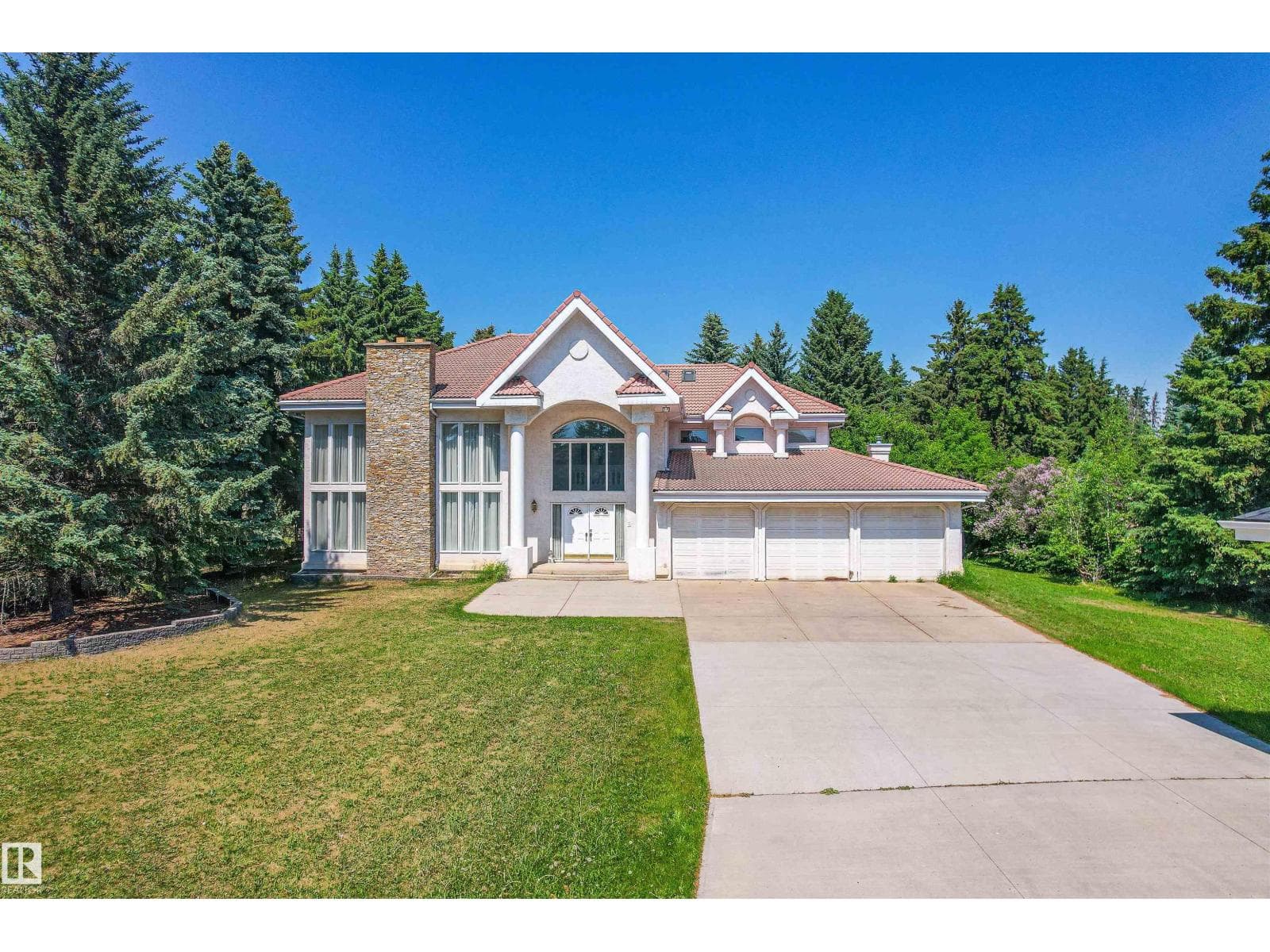 10812 5 AV SW photo 2