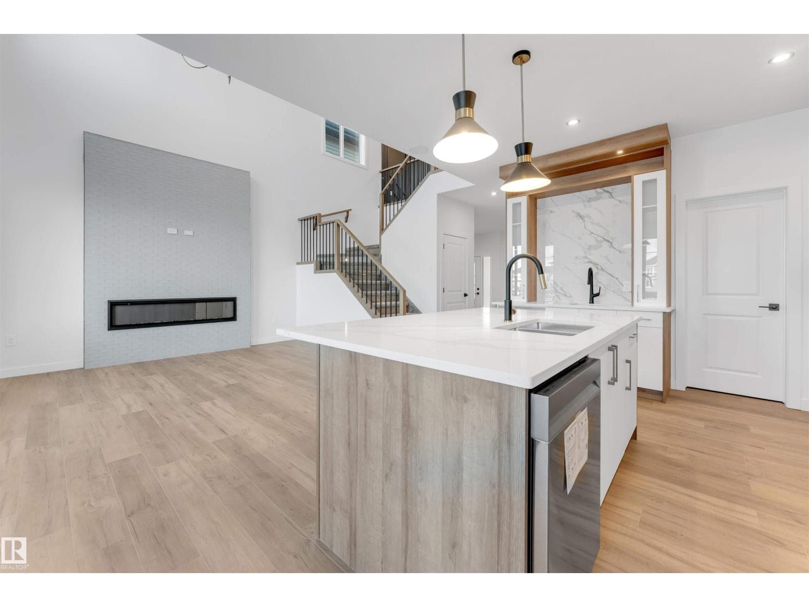 17 AXELWOOD CR — photo 4