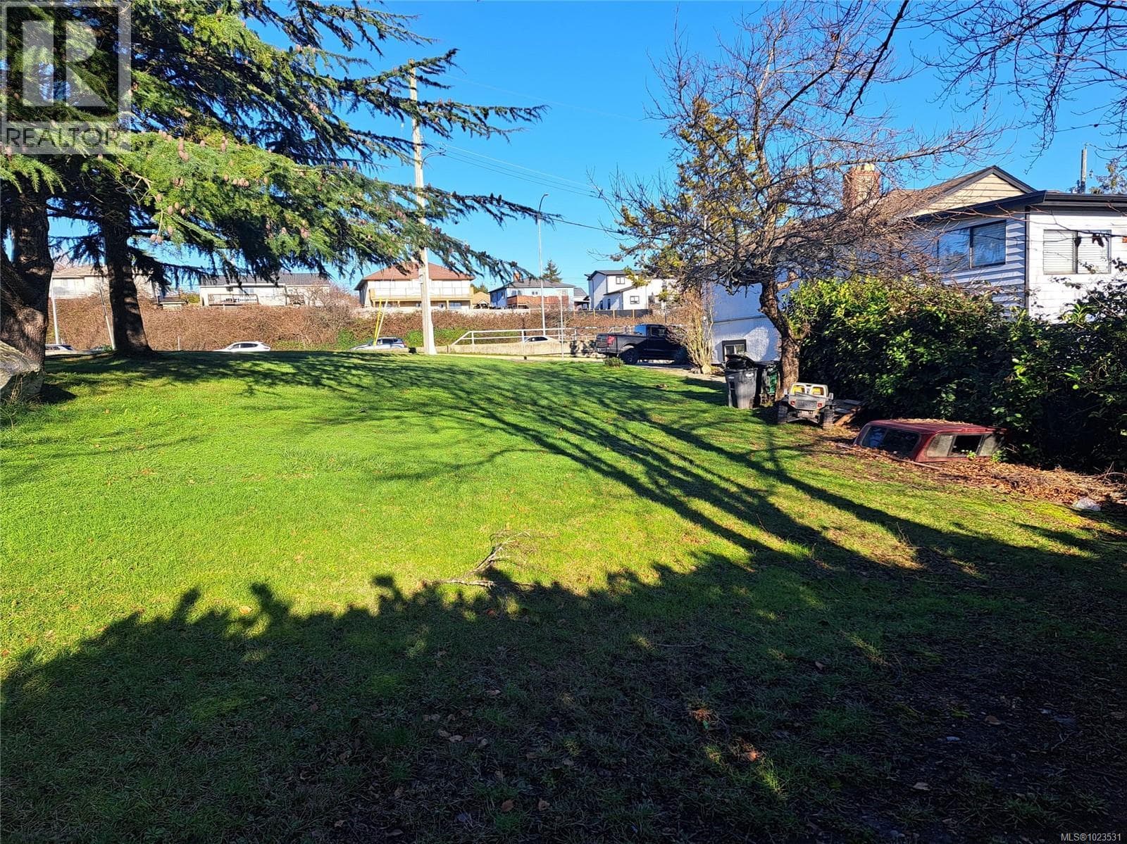 vacant land at 275 Battleford Ave — $549,000