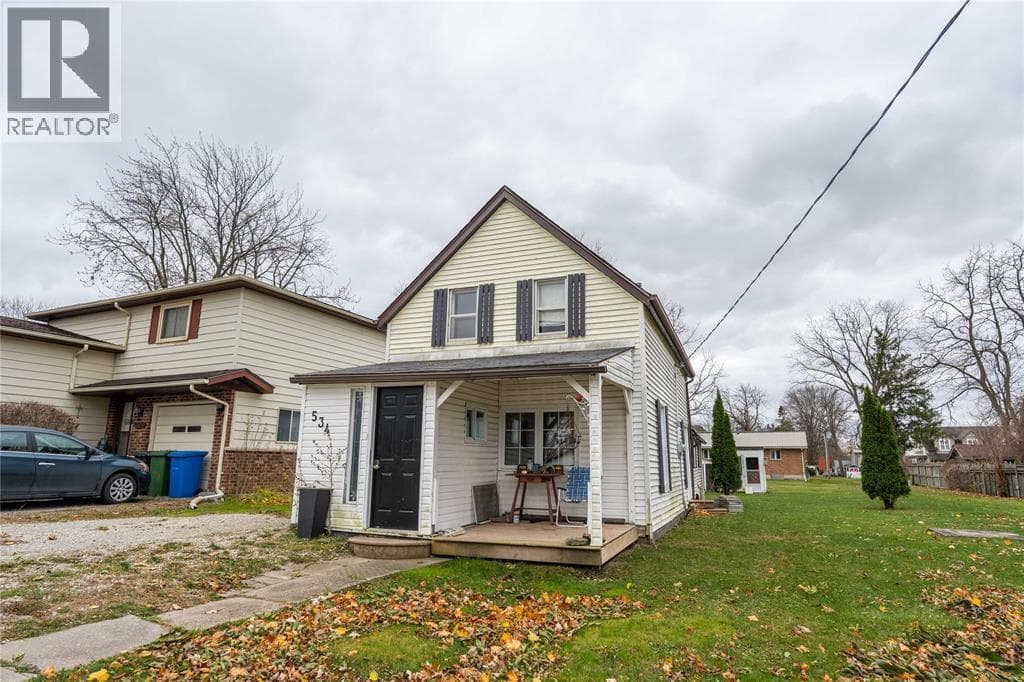 534 Plympton STREET photo 2