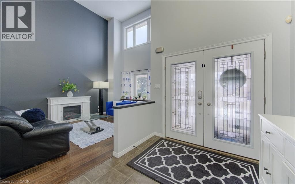 21 WEST TREE Drive photo 3