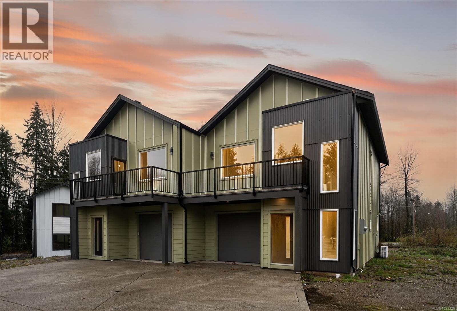 3 bed 2 bath single family at A 122 Plante Cres — $585,000