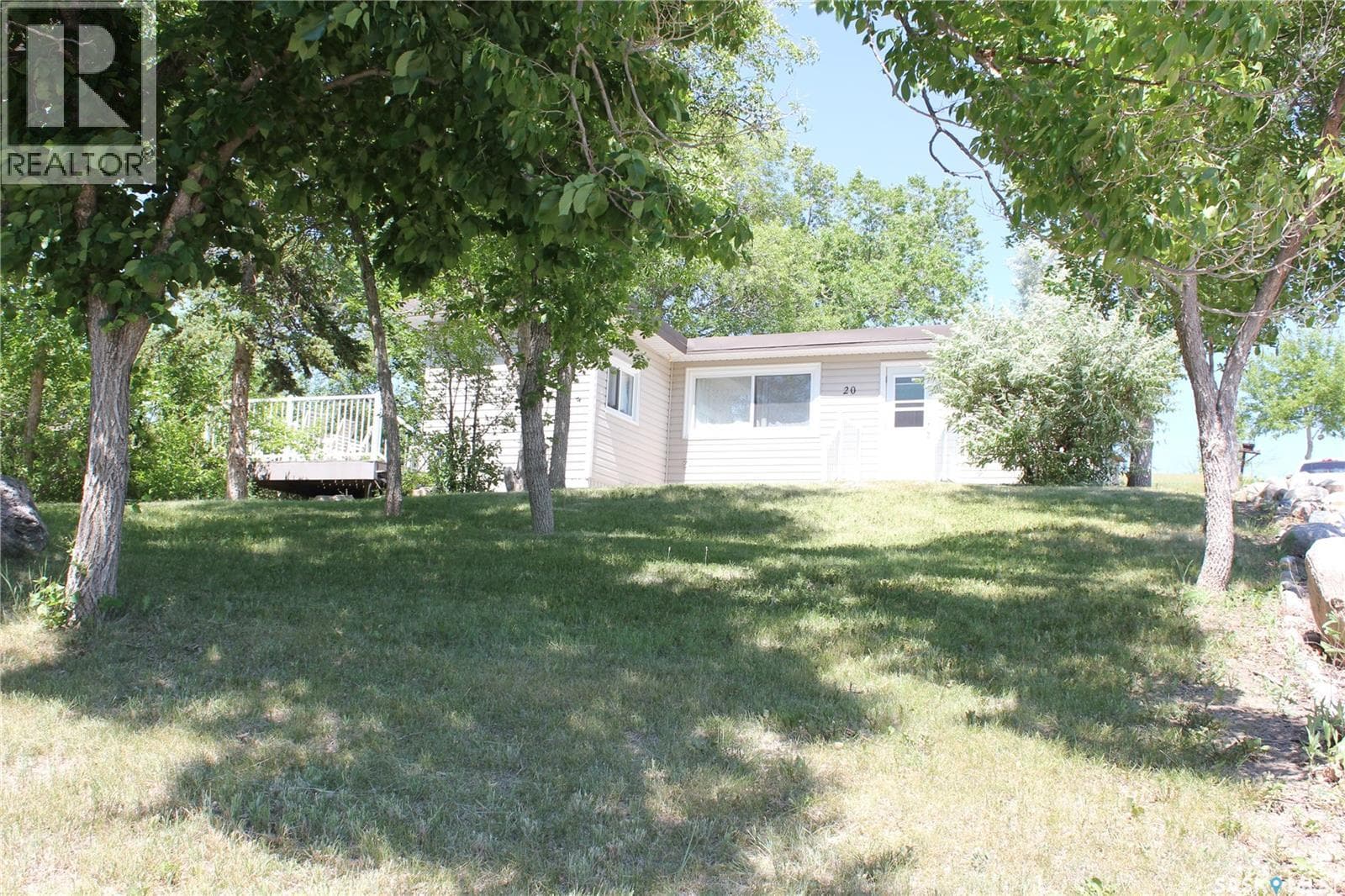 20 Lakeshore DRIVE — photo 3