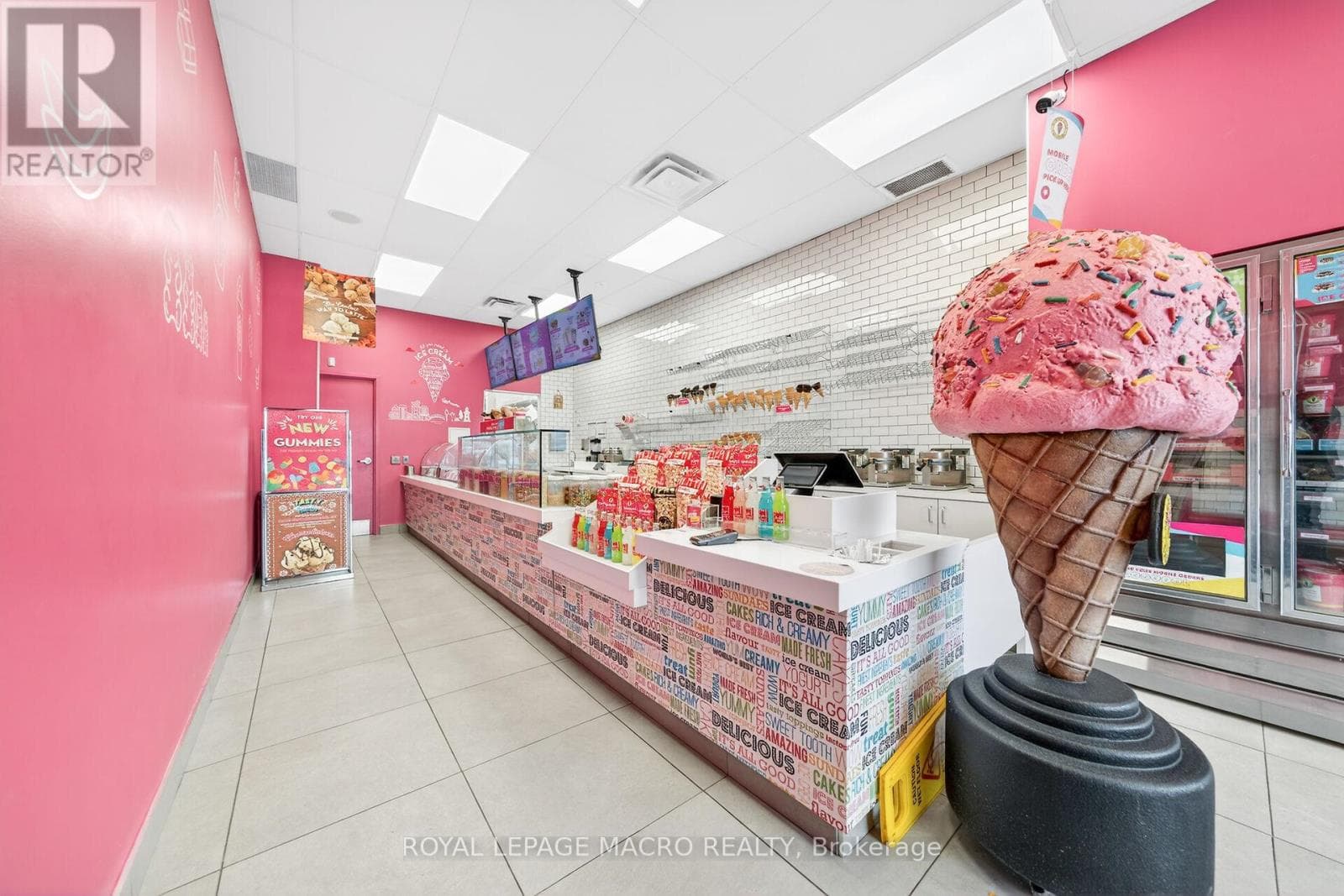 business at D9 - 380 DUNDAS STREET E — $185,000