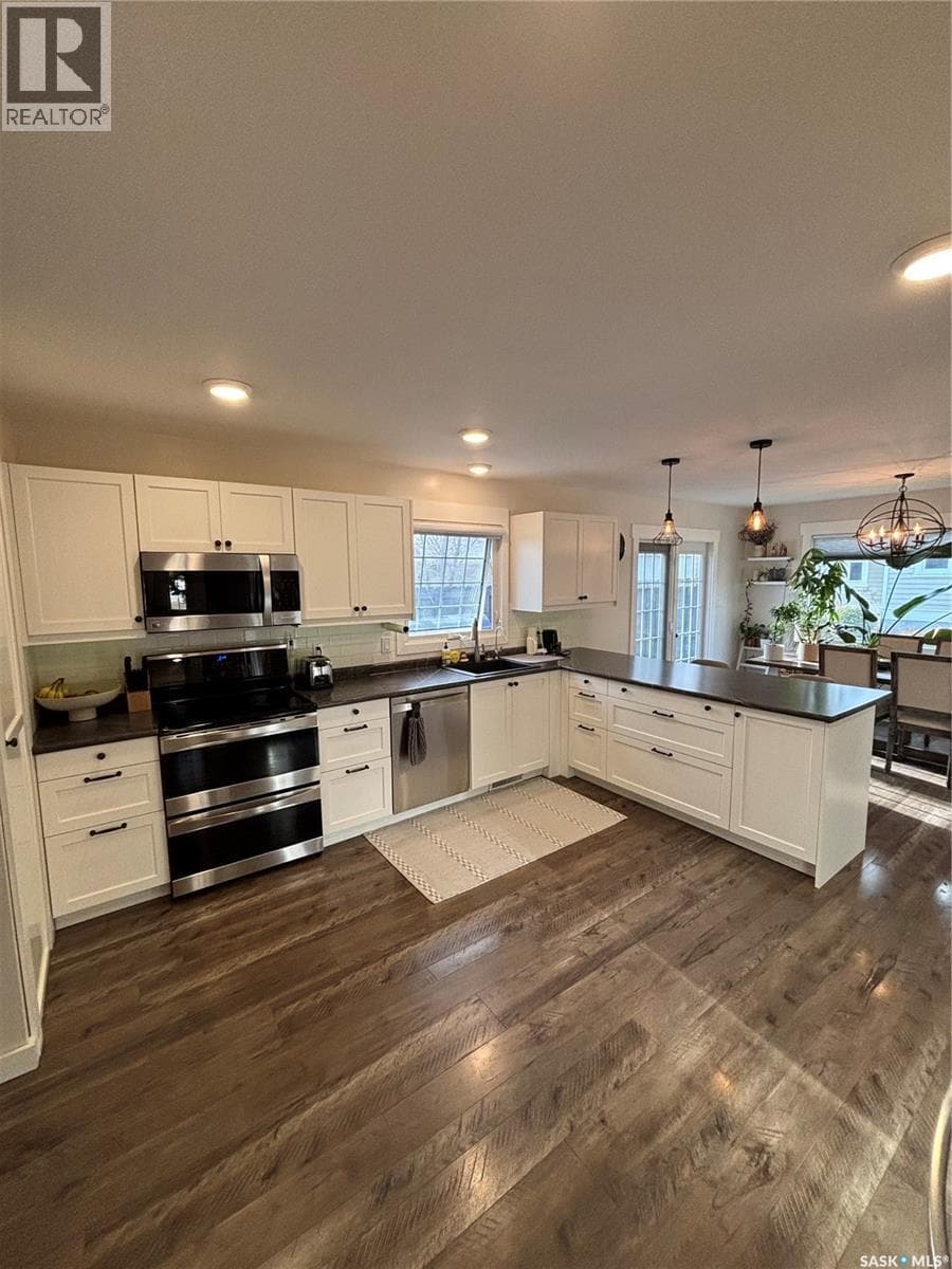 845 Prospect AVENUE — photo 3