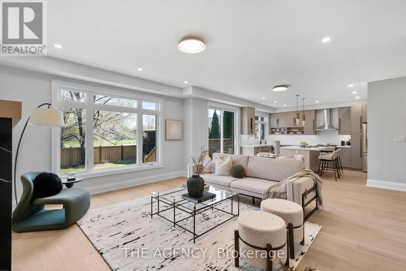 41 ST ANDREWS BOULEVARD photo 2